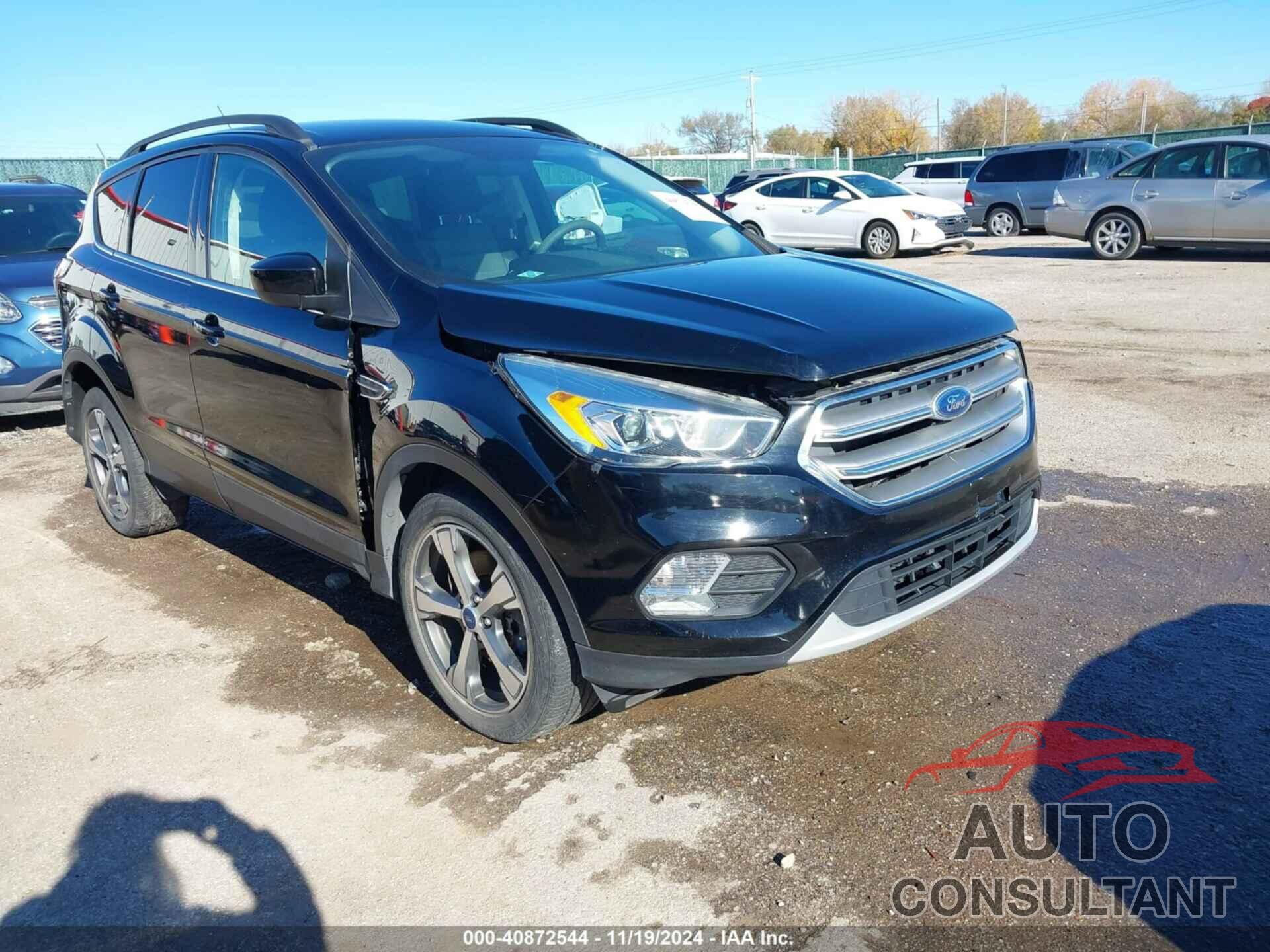 FORD ESCAPE 2017 - 1FMCU9GDXHUB08186