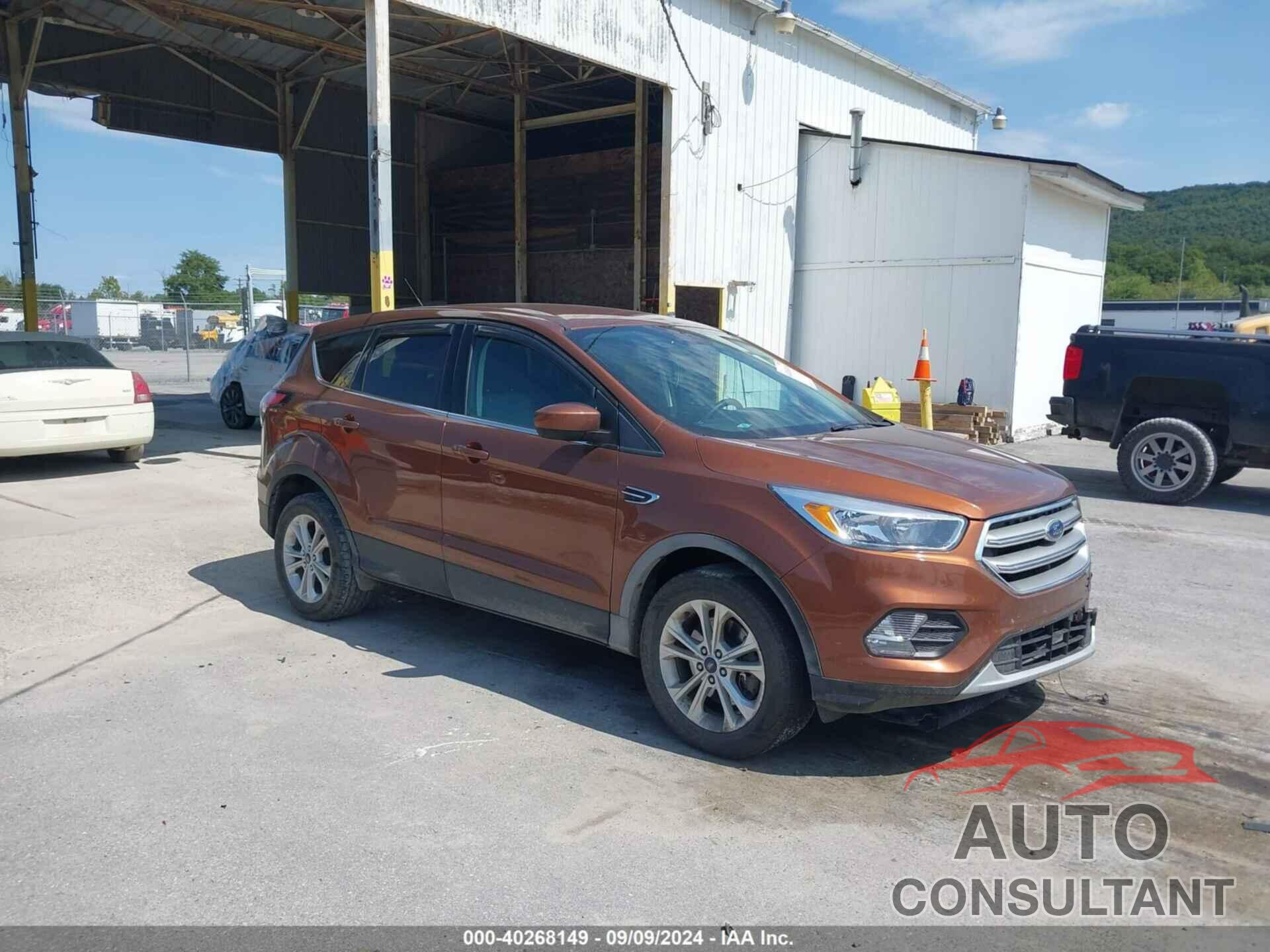 FORD ESCAPE 2017 - 1FMCU9GD9HUE42564