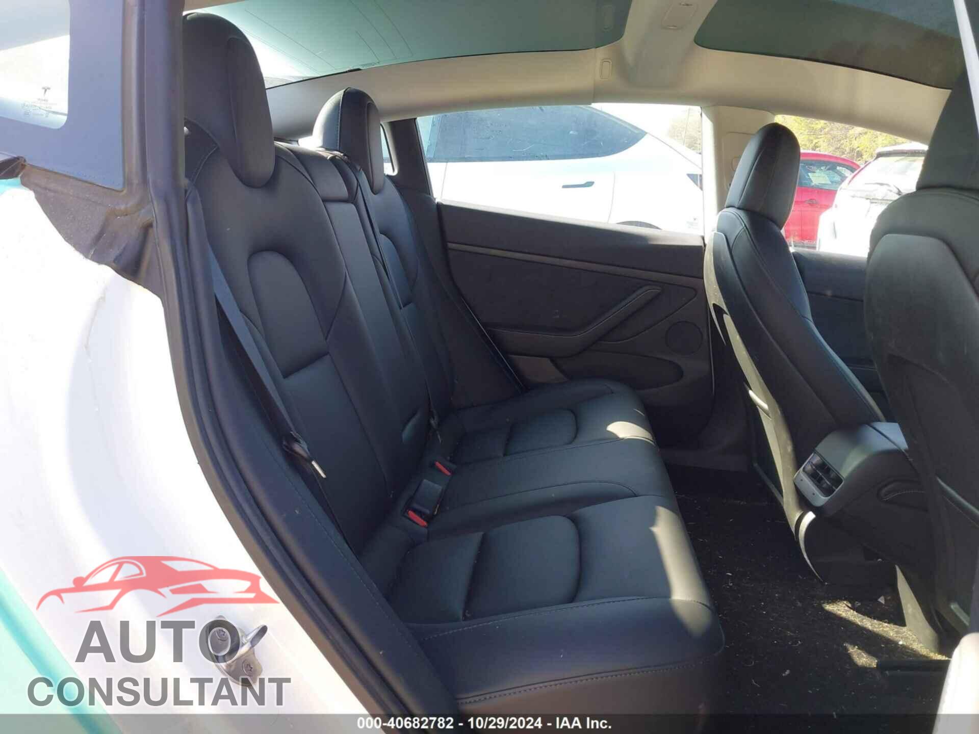 TESLA MODEL 3 2021 - 5YJ3E1EAXMF043046