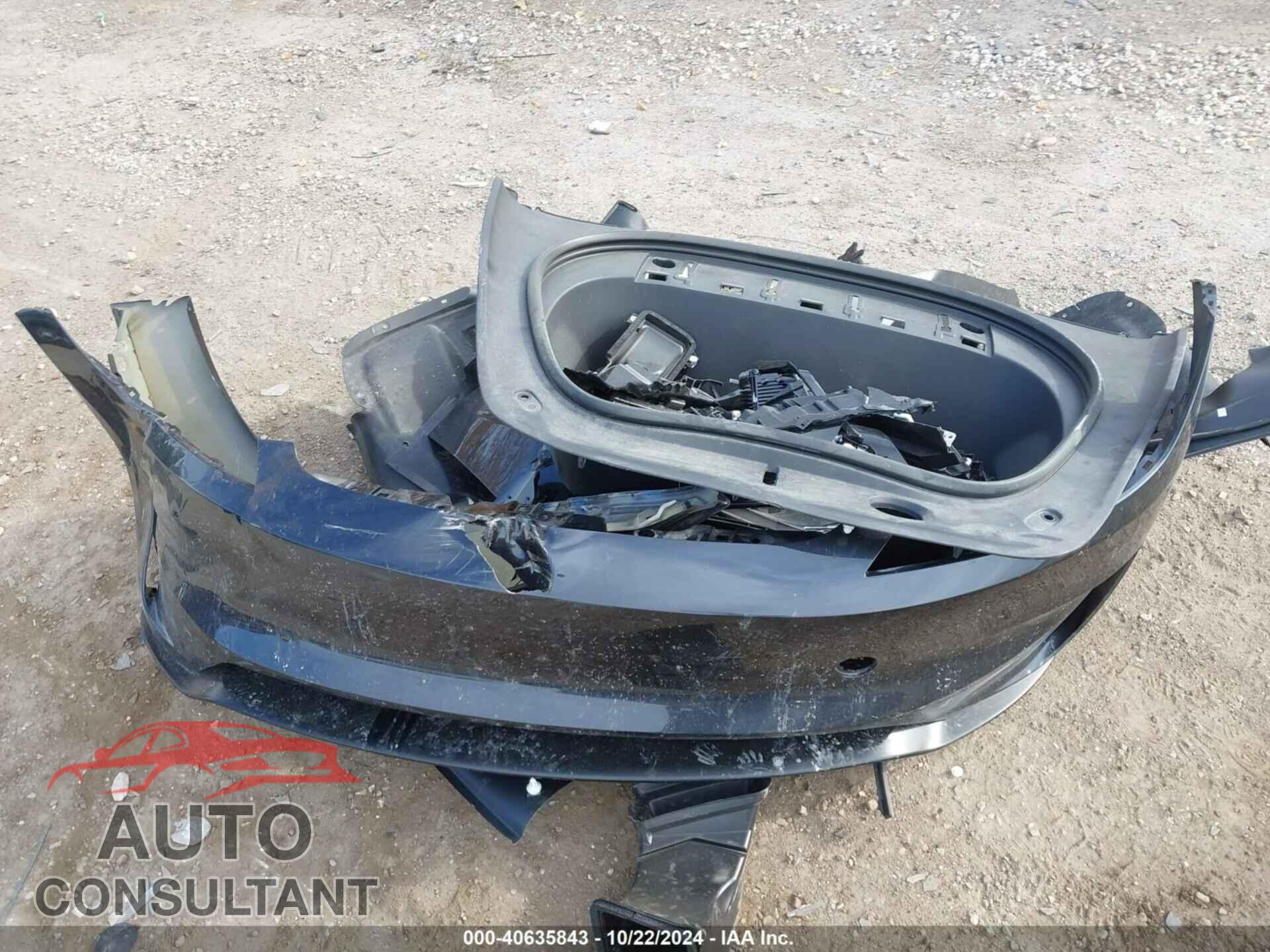 TESLA MODEL 3 2024 - 5YJ3E1ET2RF801101