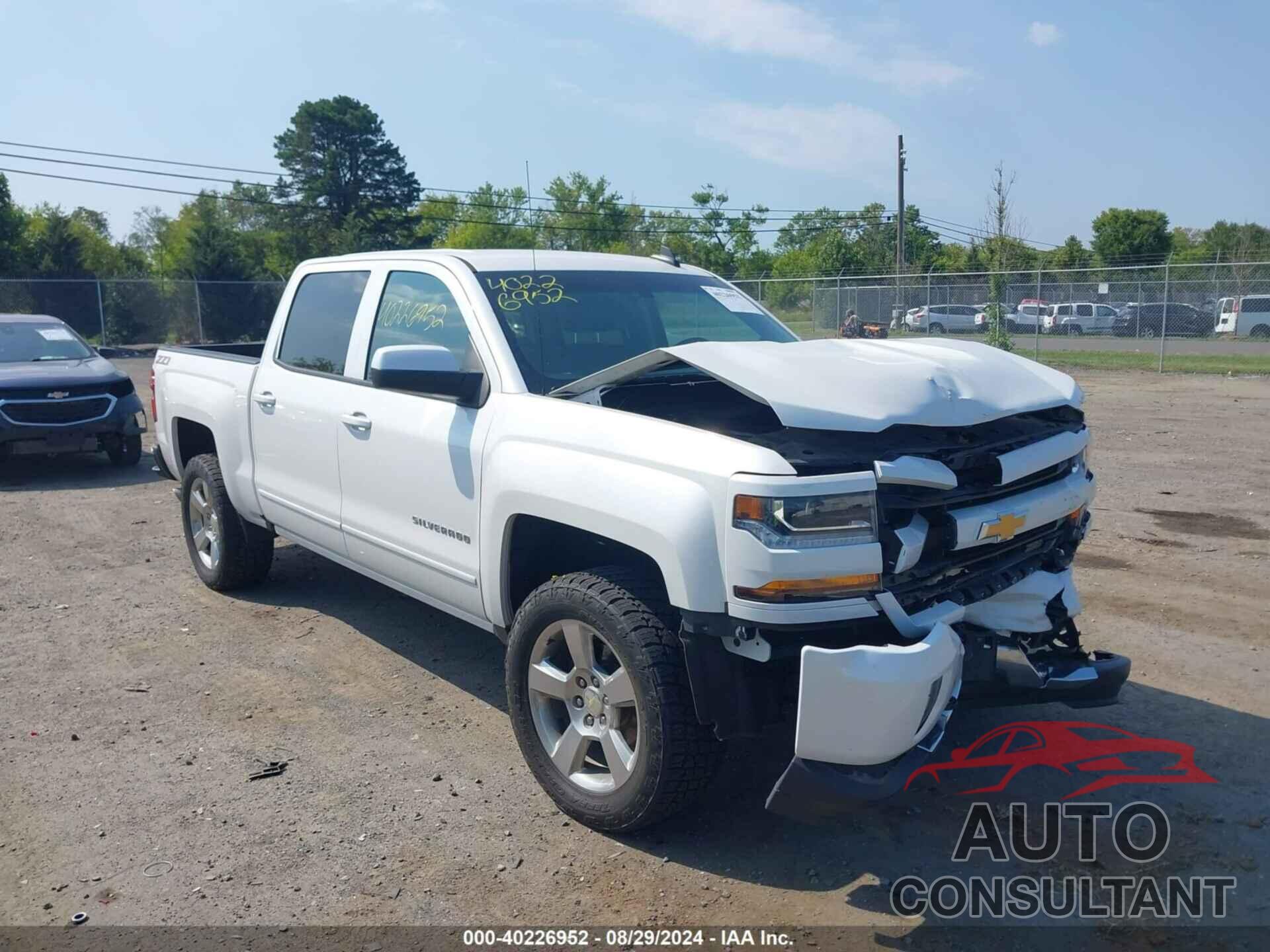 CHEVROLET SILVERADO 1500 2018 - 3GCUKREC1JG457139