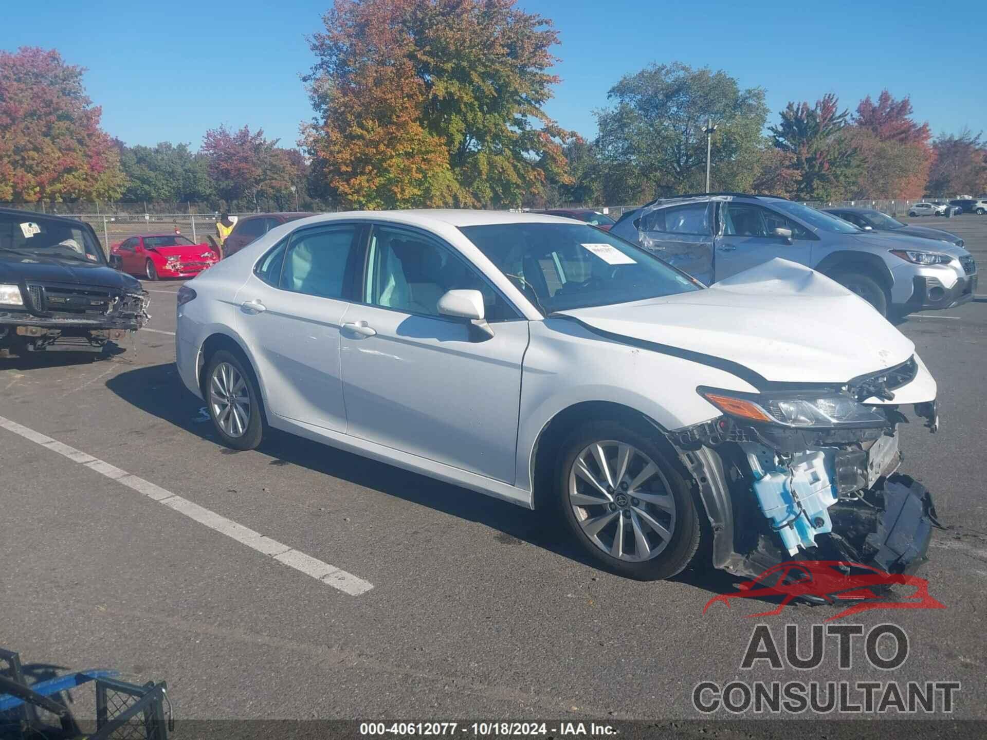 TOYOTA CAMRY 2021 - 4T1C11AK3MU585845