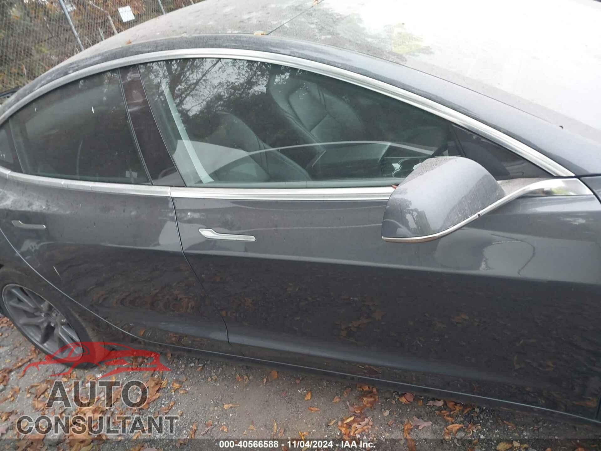 TESLA MODEL 3 2019 - 5YJ3E1EB6KF520741