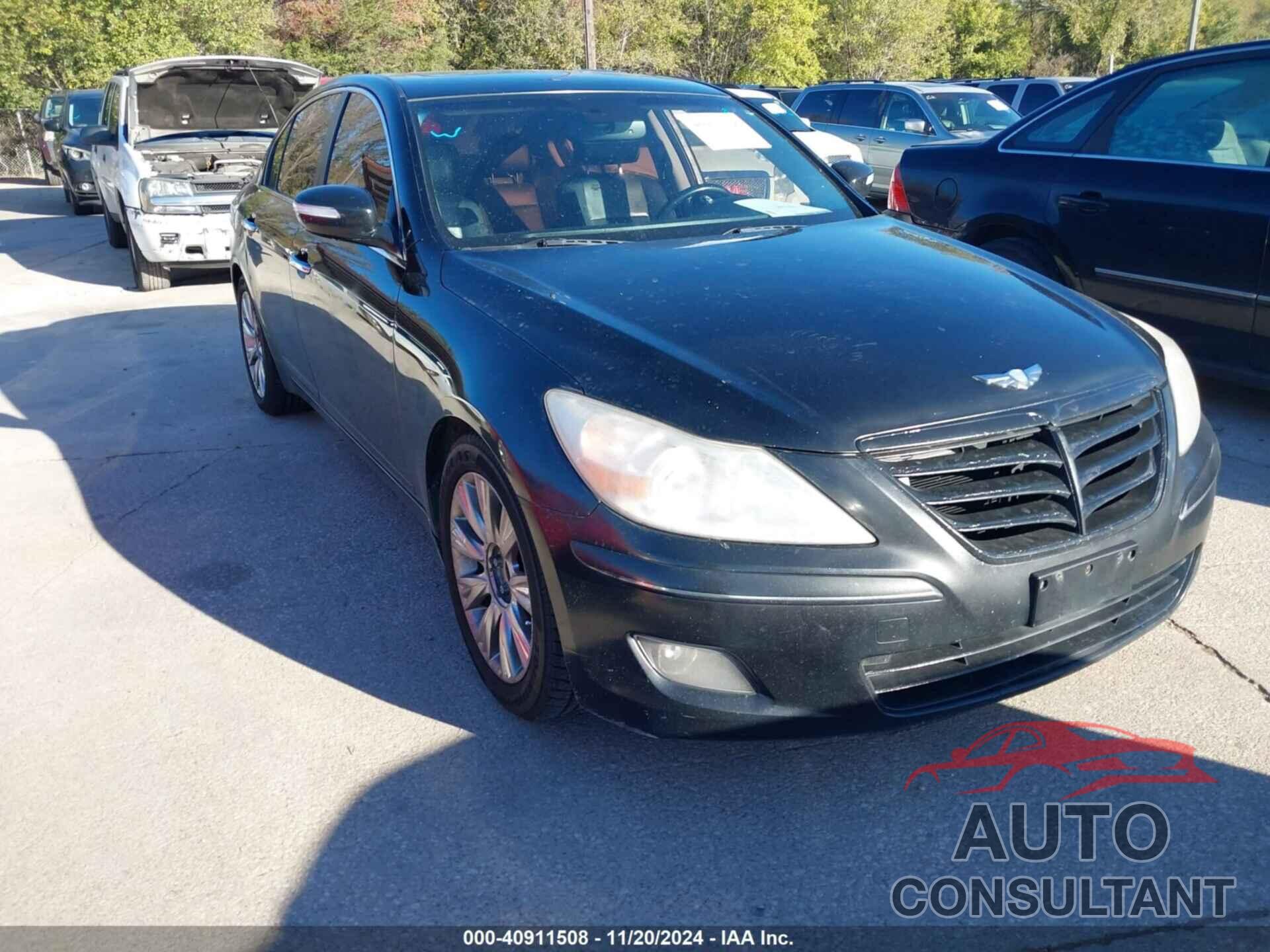 HYUNDAI GENESIS 2011 - KMHGC4DE6BU136238