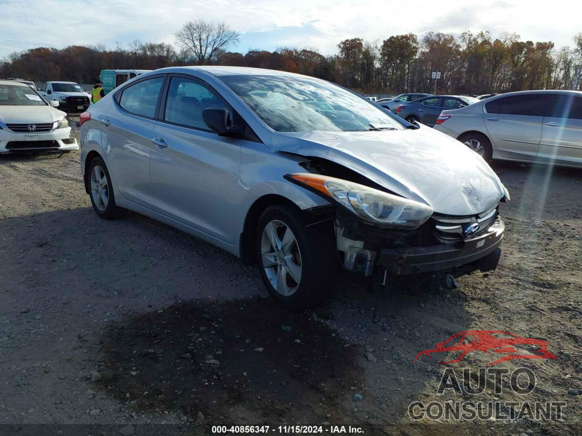 HYUNDAI ELANTRA 2013 - KMHDH4AE9DU861179