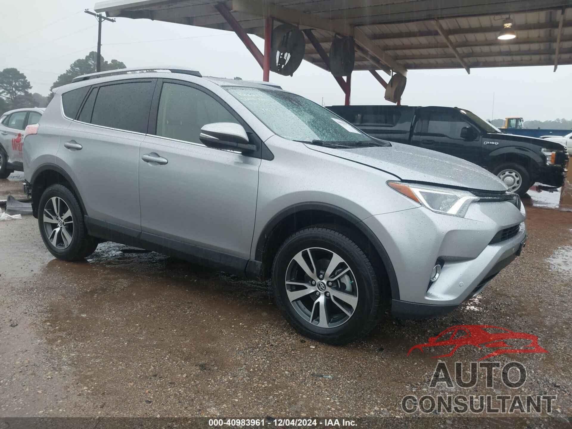 TOYOTA RAV4 2018 - JTMWFREV9JD115501