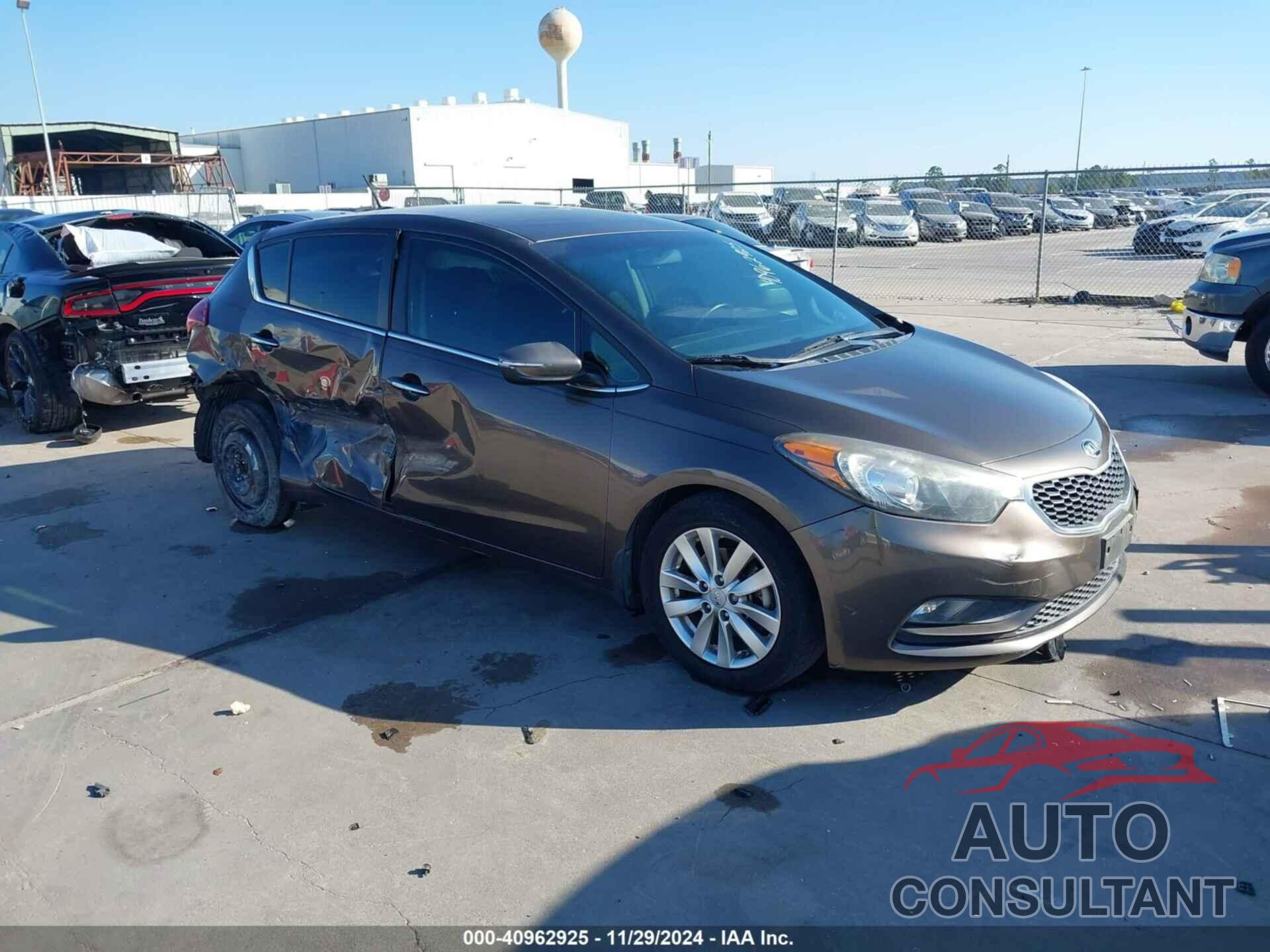 KIA FORTE 2015 - KNAFX5A83F5320879