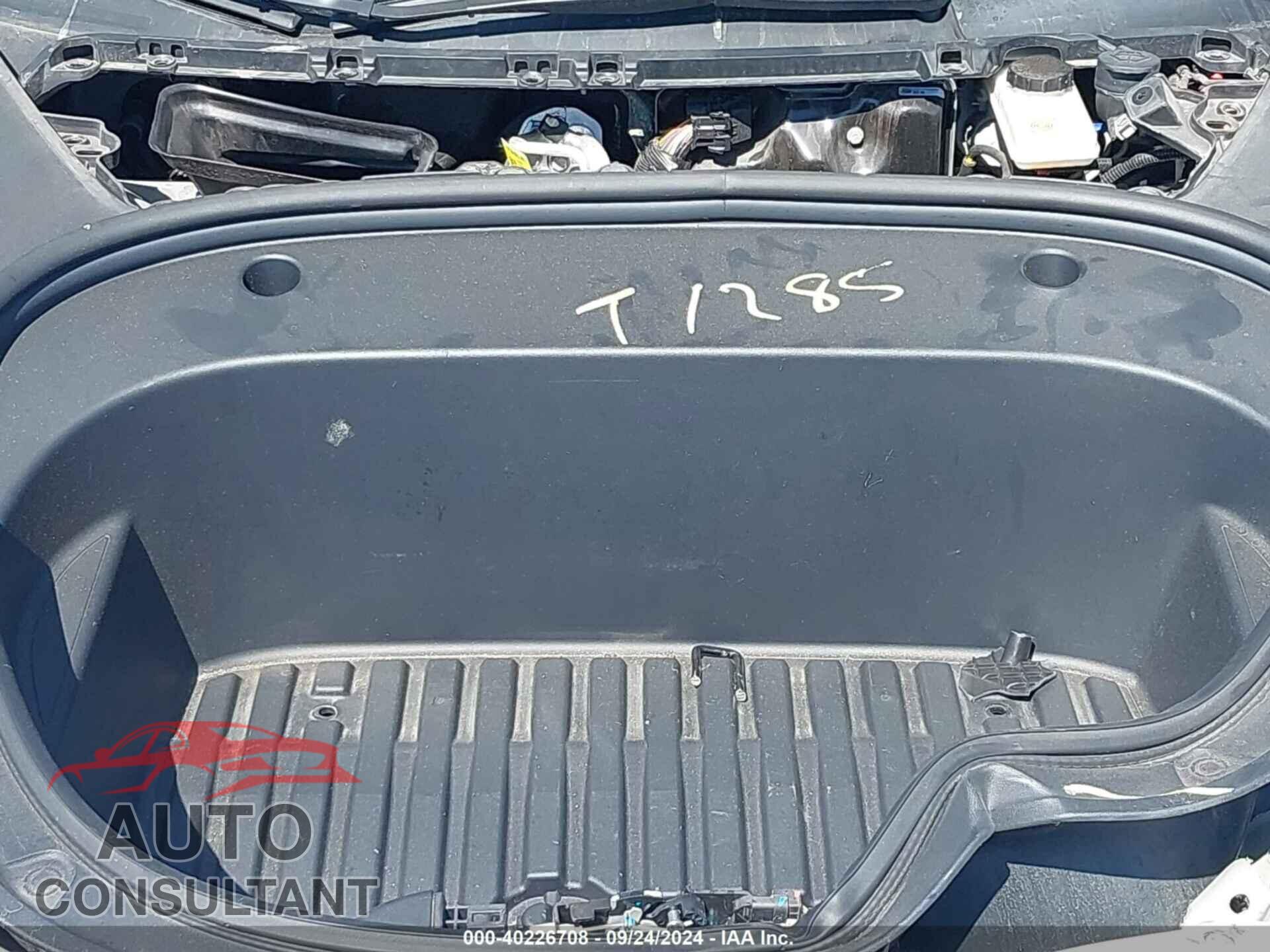 TESLA MODEL 3 2022 - 5YJ3E1EB8NF322957