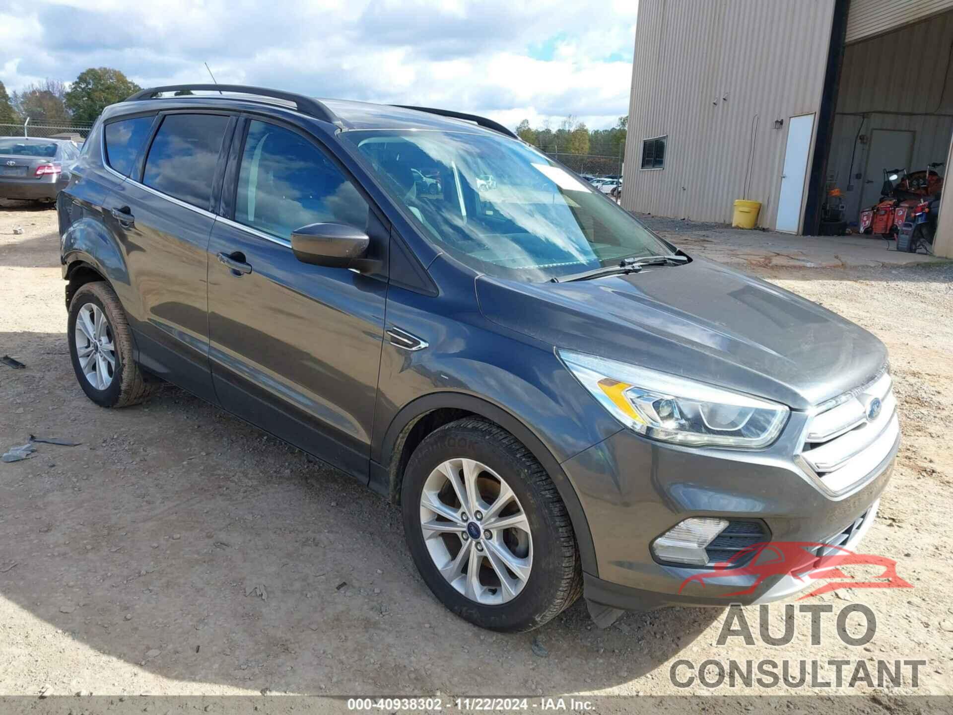 FORD ESCAPE 2017 - 1FMCU0GD2HUB87882