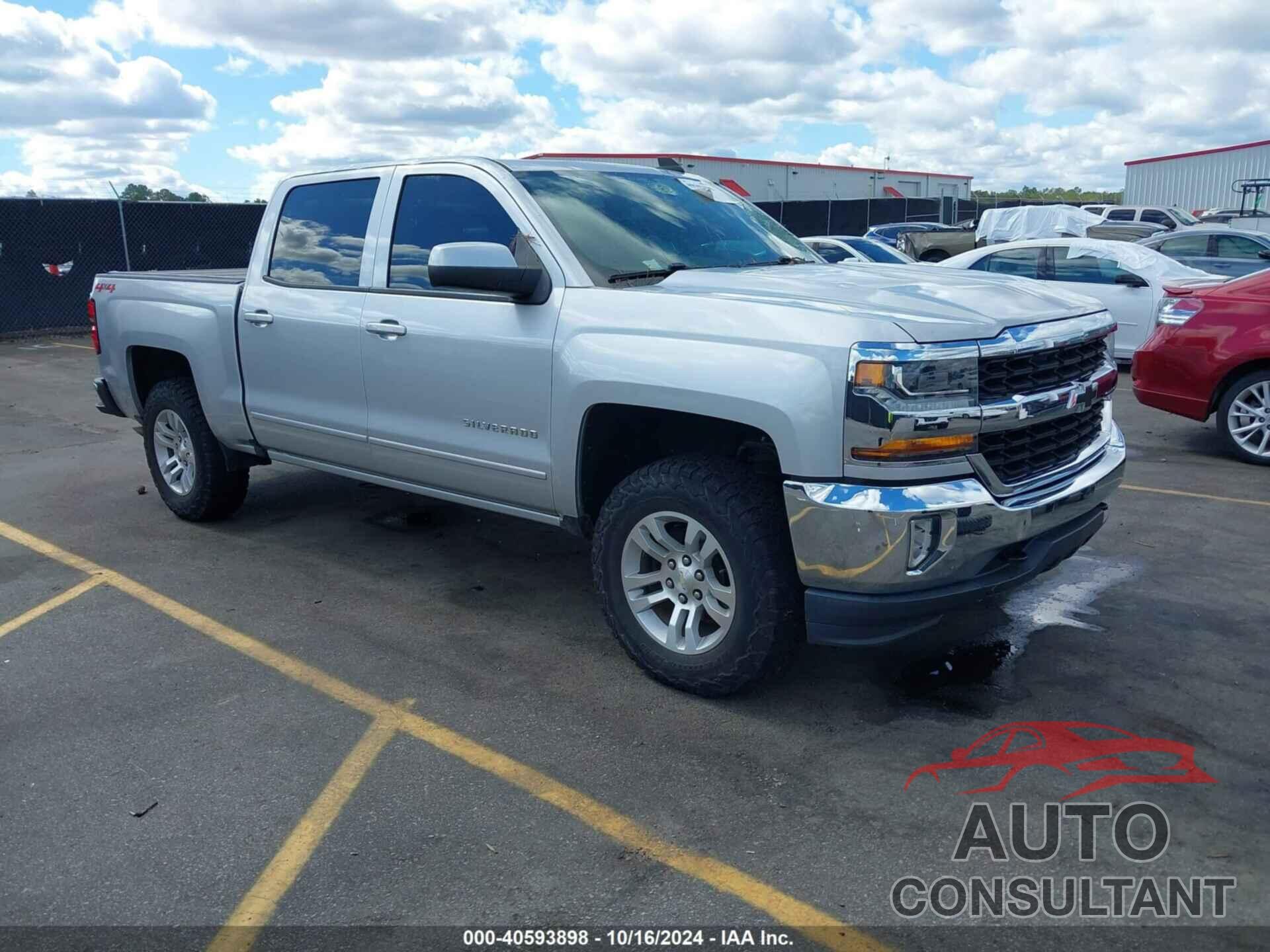 CHEVROLET SILVERADO 1500 2018 - 3GCUKREC0JG107629