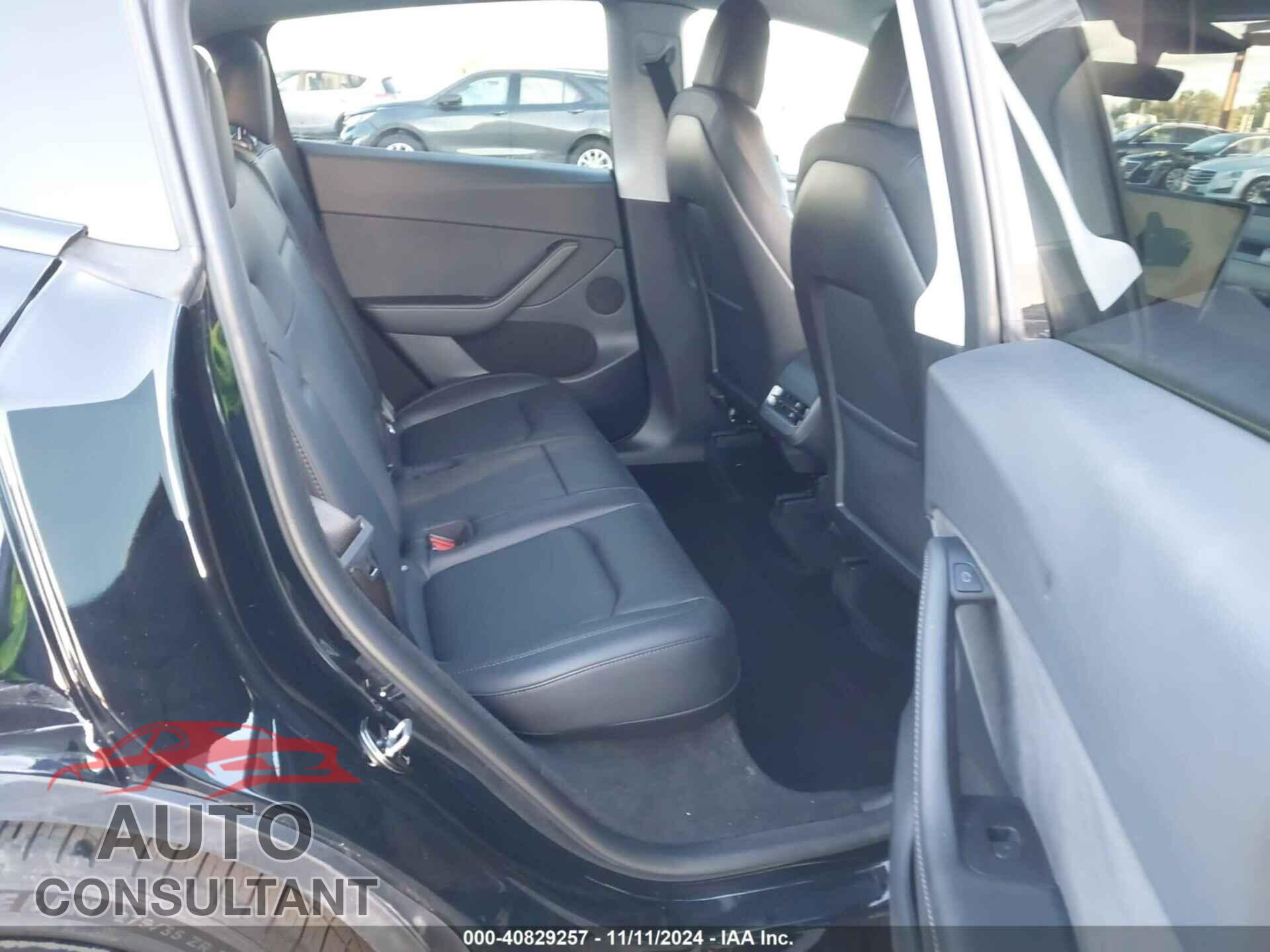 TESLA MODEL Y 2023 - 7SAYGDEF6PF668564