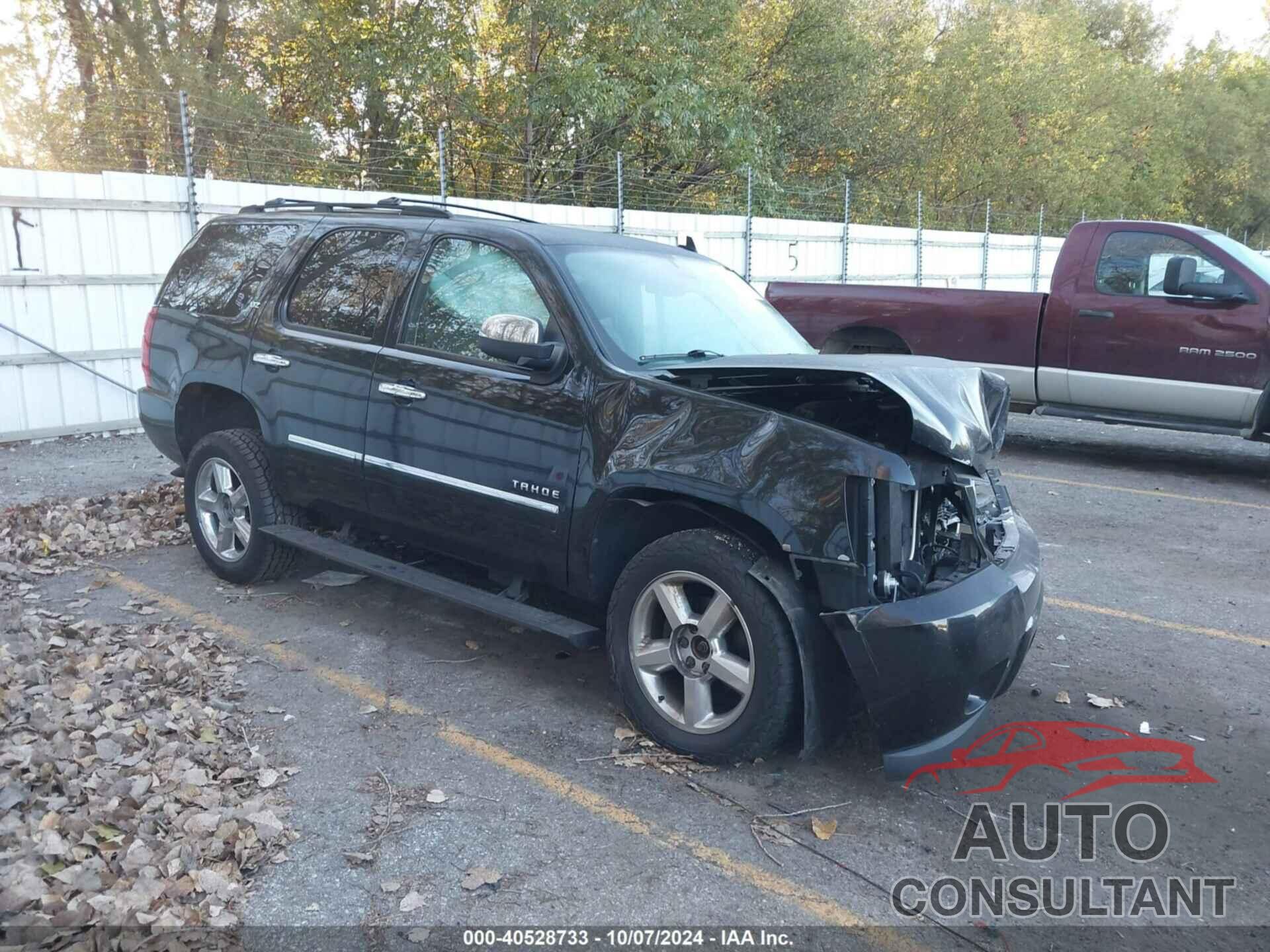 CHEVROLET TAHOE 2013 - 1GNSKCE03DR120168