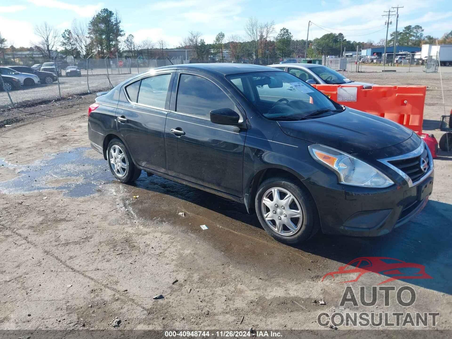 NISSAN VERSA 2019 - 3N1CN7APXKL812188