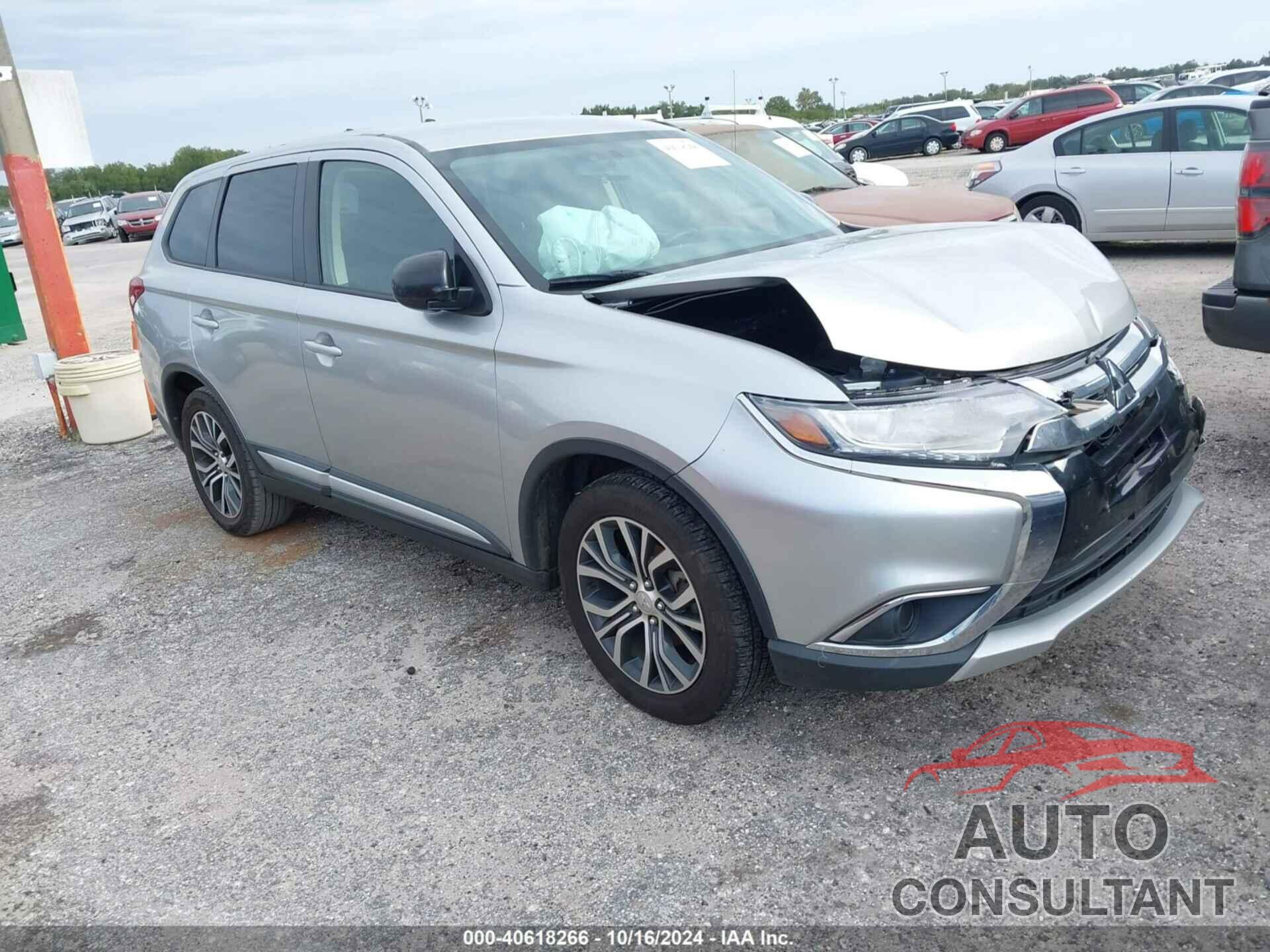 MITSUBISHI OUTLANDER 2018 - JA4AD2A35JZ052082