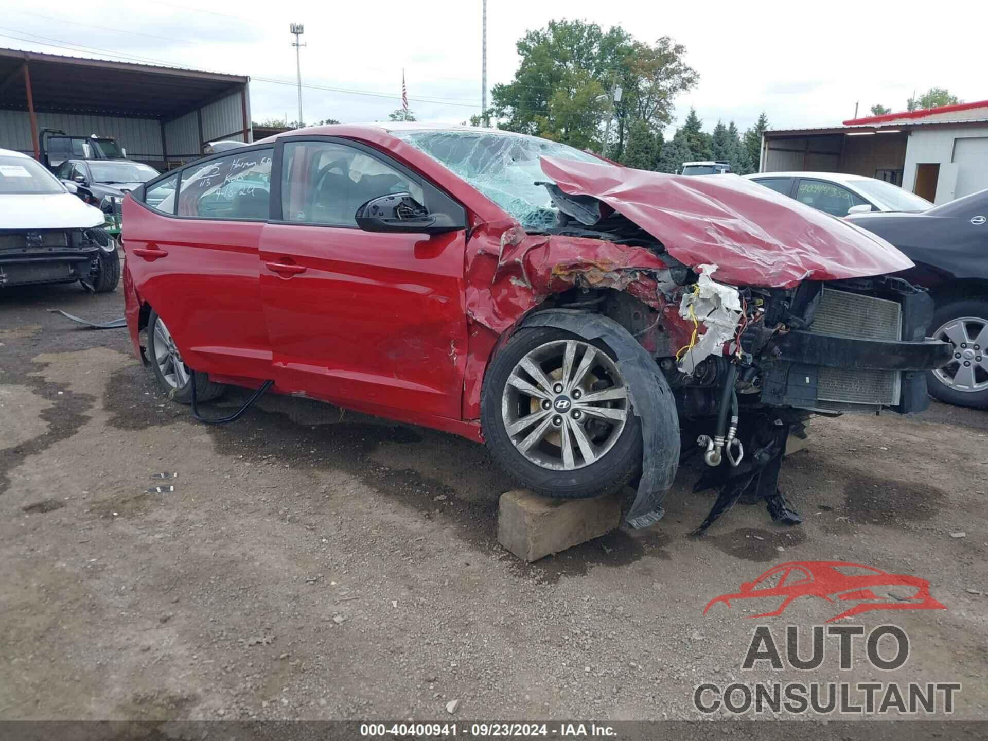 HYUNDAI ELANTRA 2017 - KMHD84LF1HU138079