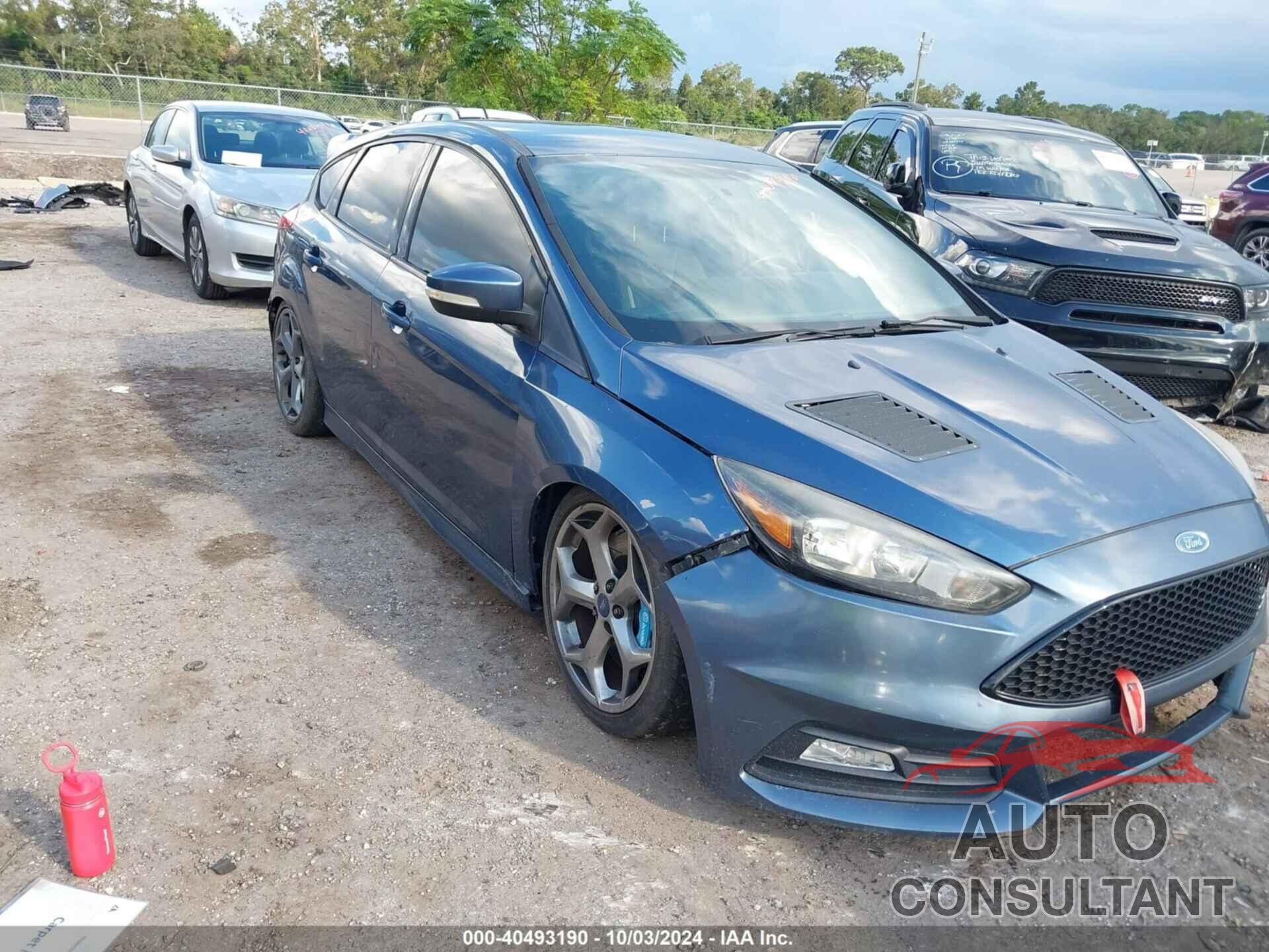 FORD FOCUS ST 2018 - 1FADP3L98JL201658