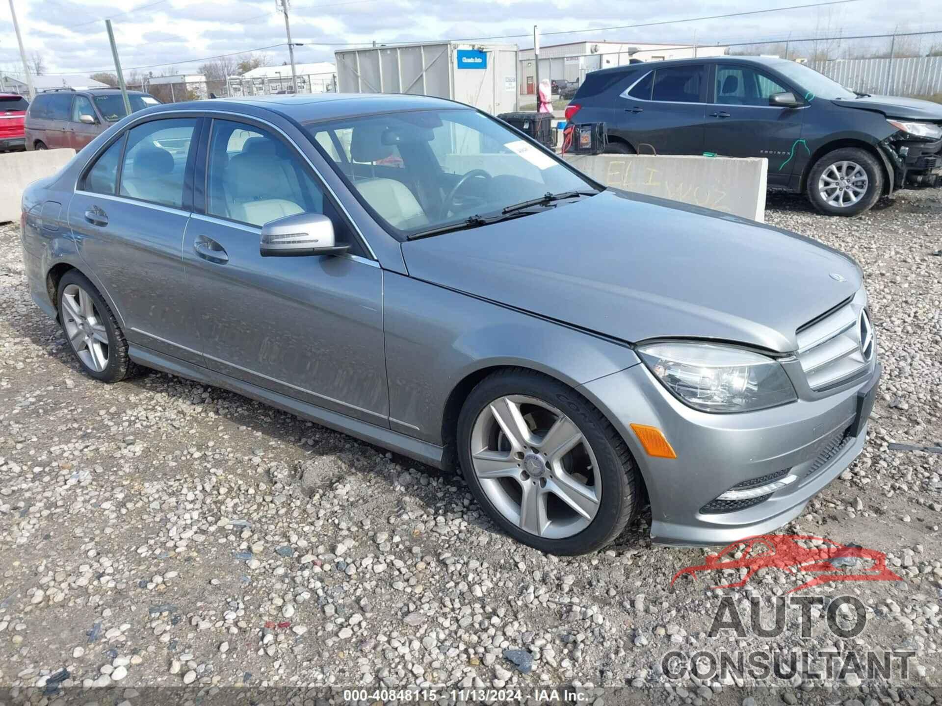 MERCEDES-BENZ C 300 2011 - WDDGF8BB8BR185820