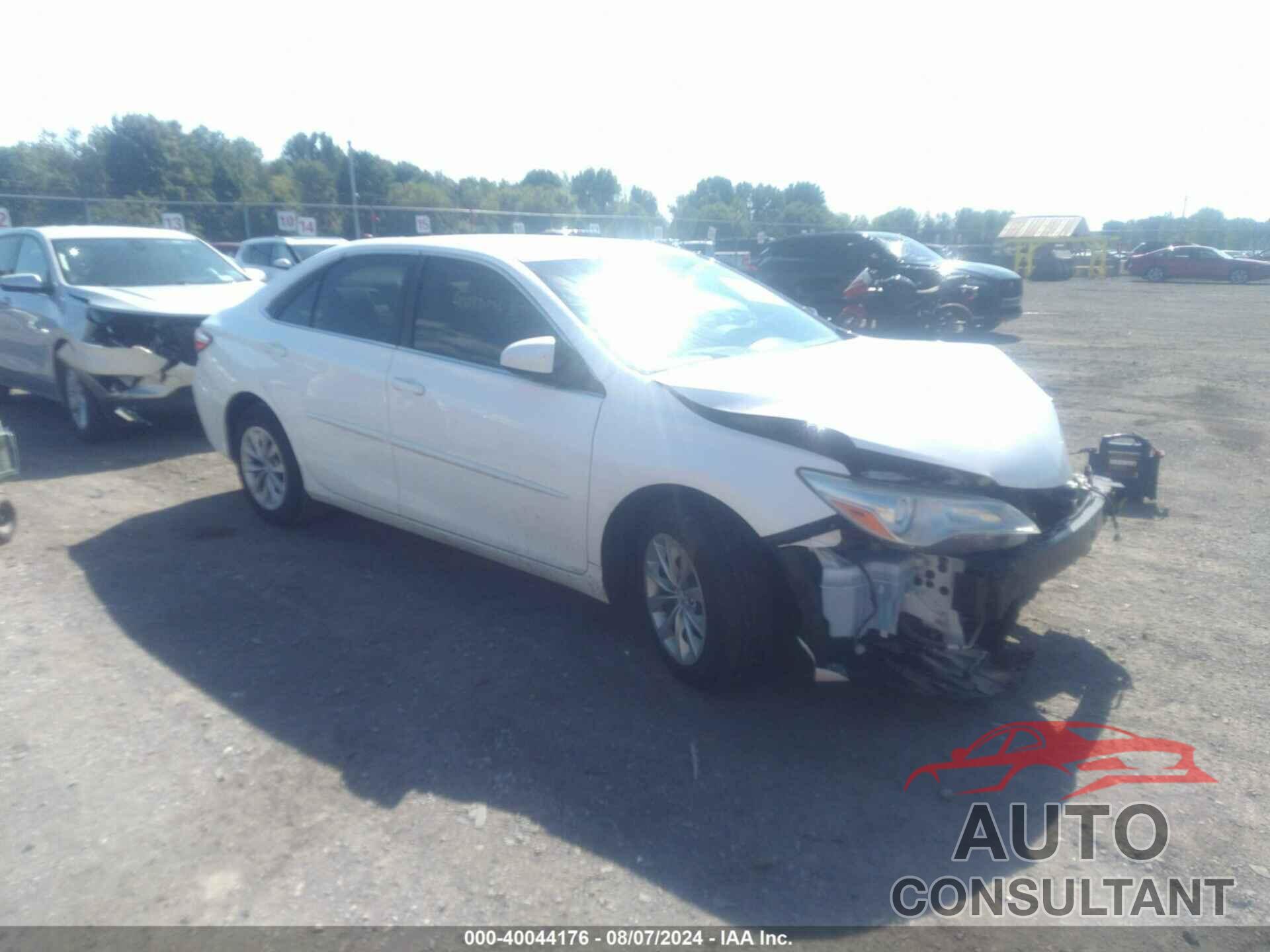 TOYOTA CAMRY 2016 - 4T4BF1FK1GR546753