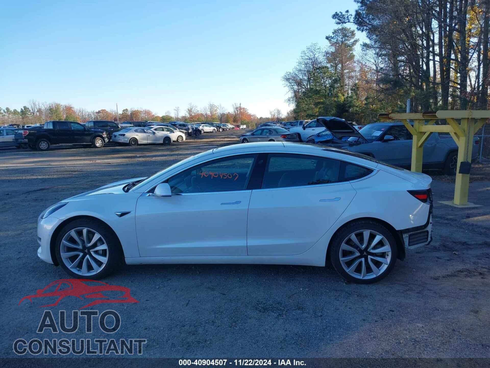 TESLA MODEL 3 2019 - 5YJ3E1EB7KF477771