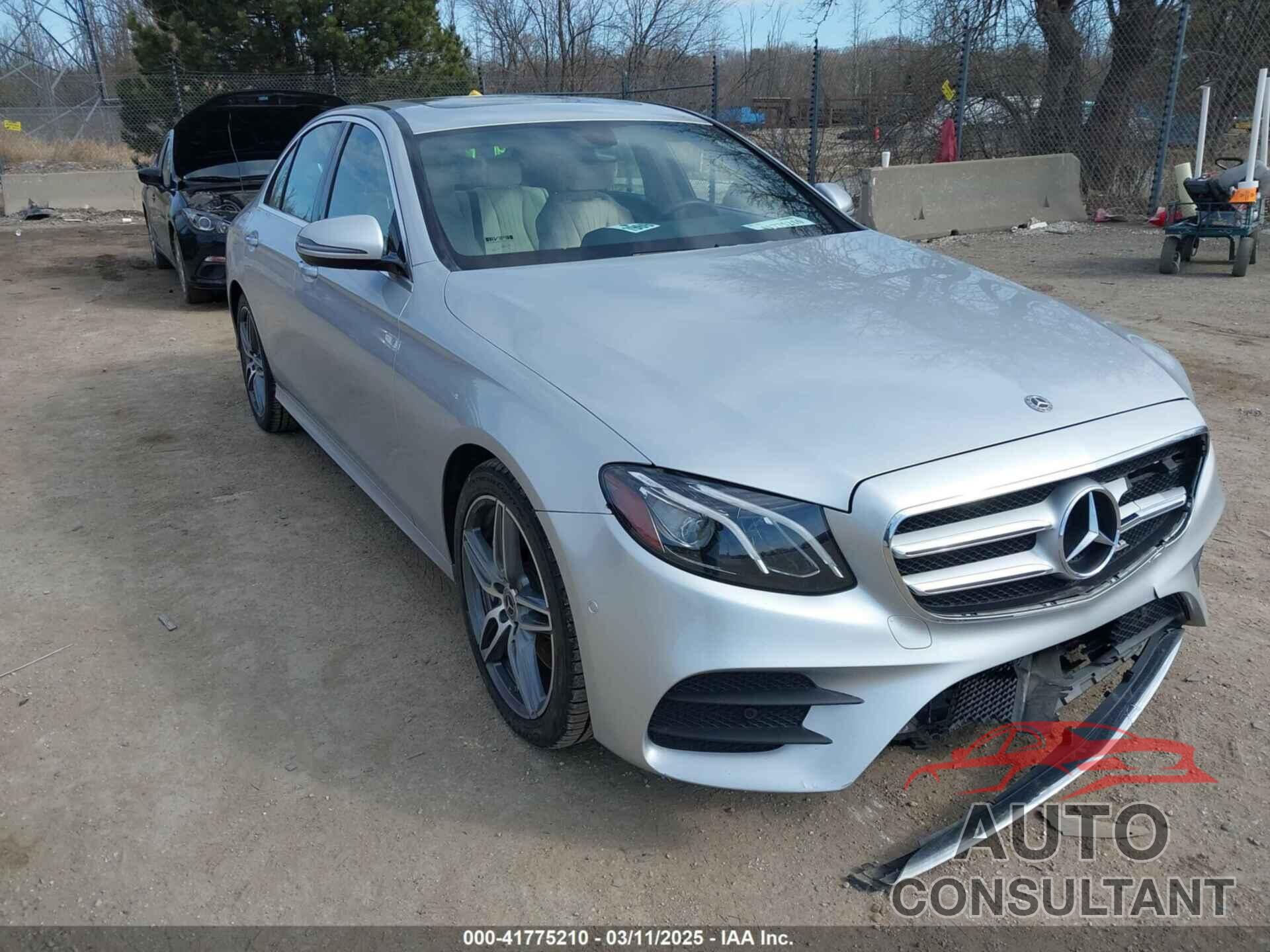 MERCEDES-BENZ E 300 2018 - WDDZF4KB2JA454750