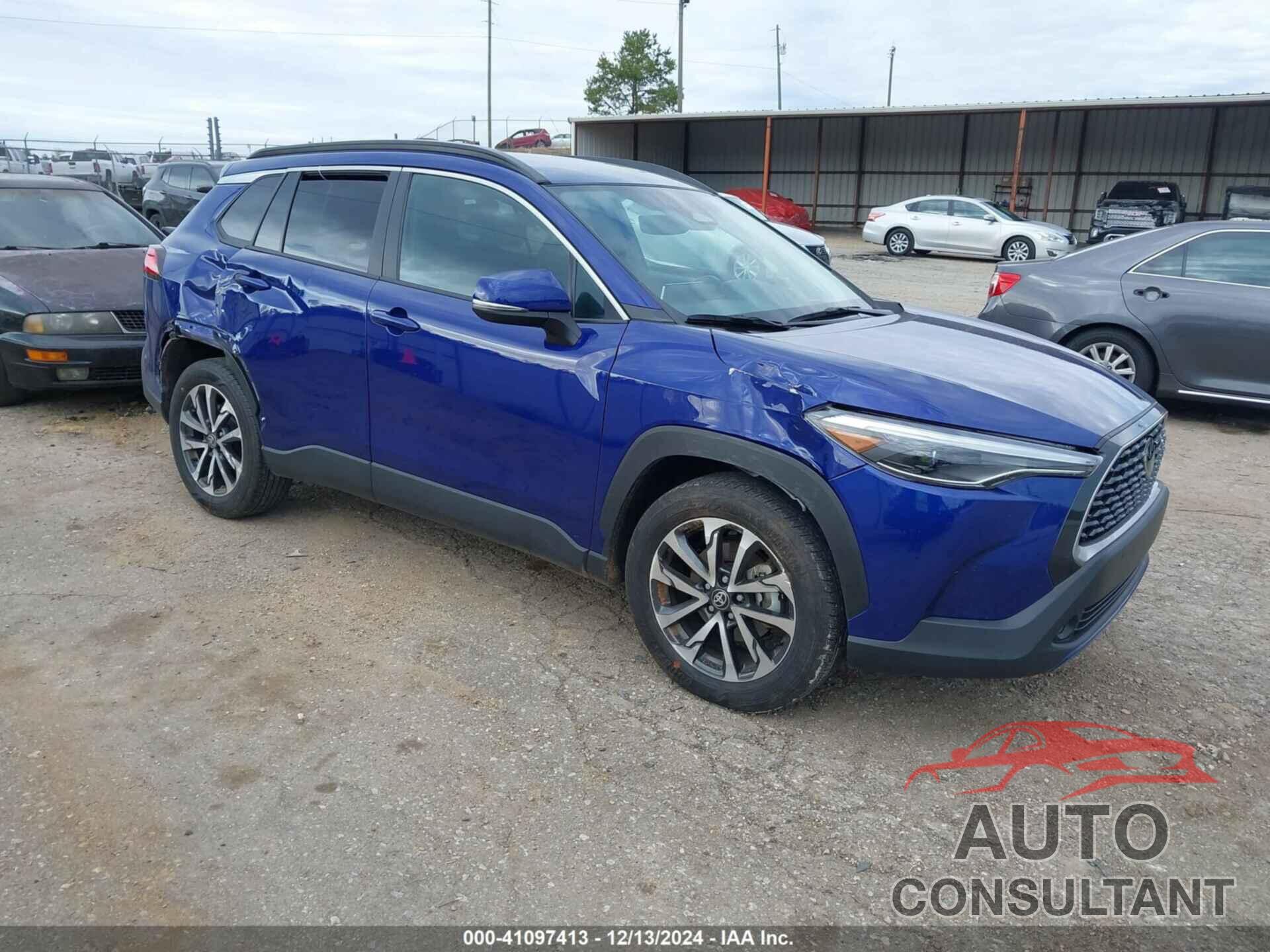 TOYOTA COROLLA CROSS 2024 - 7MUEAABG0RV081357