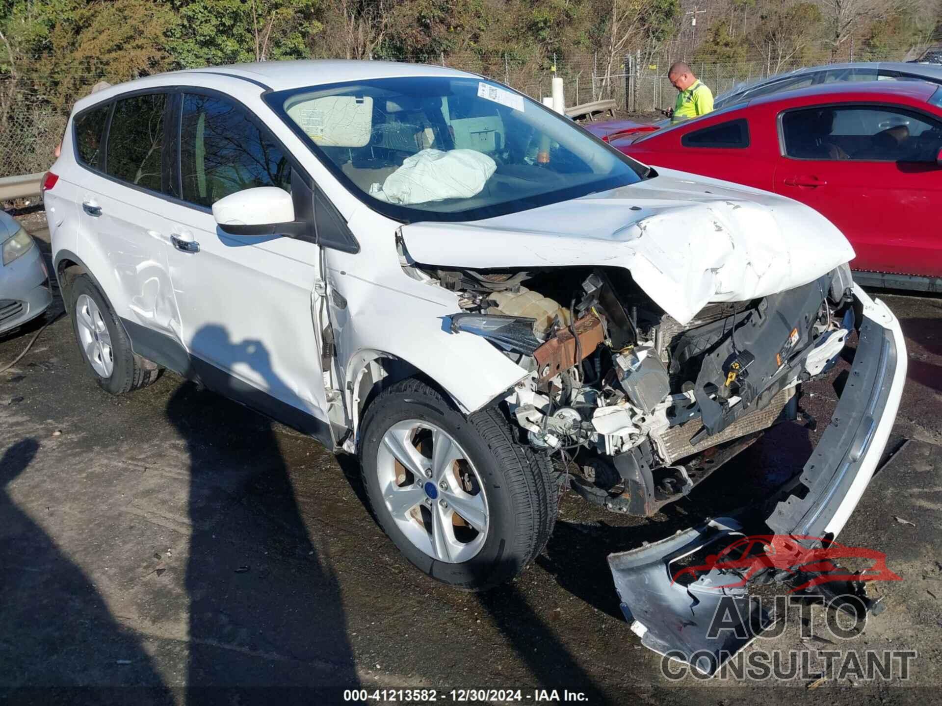FORD ESCAPE 2015 - 1FMCU0G70FUA46980