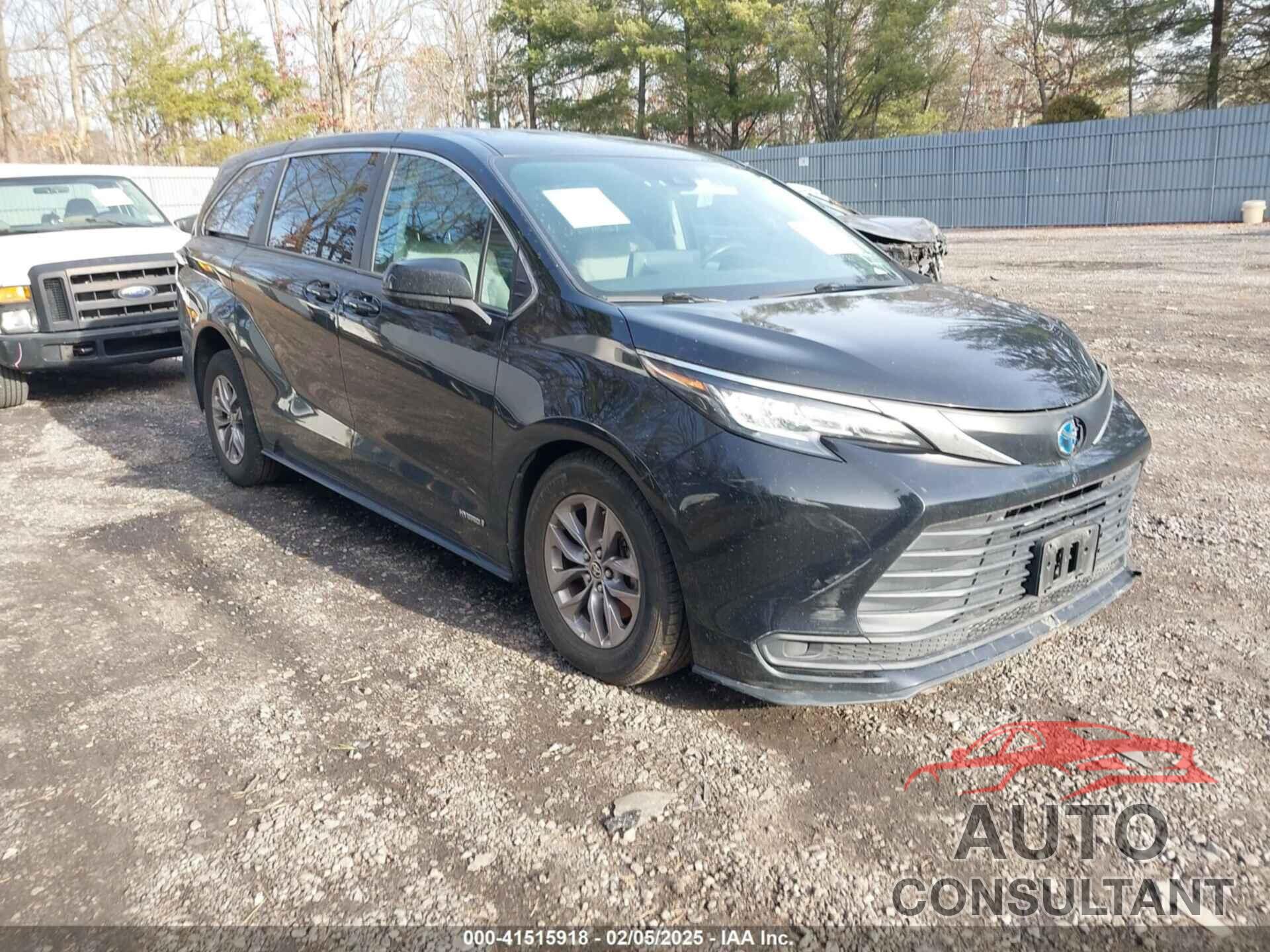 TOYOTA SIENNA 2021 - 5TDKRKEC9MS043364