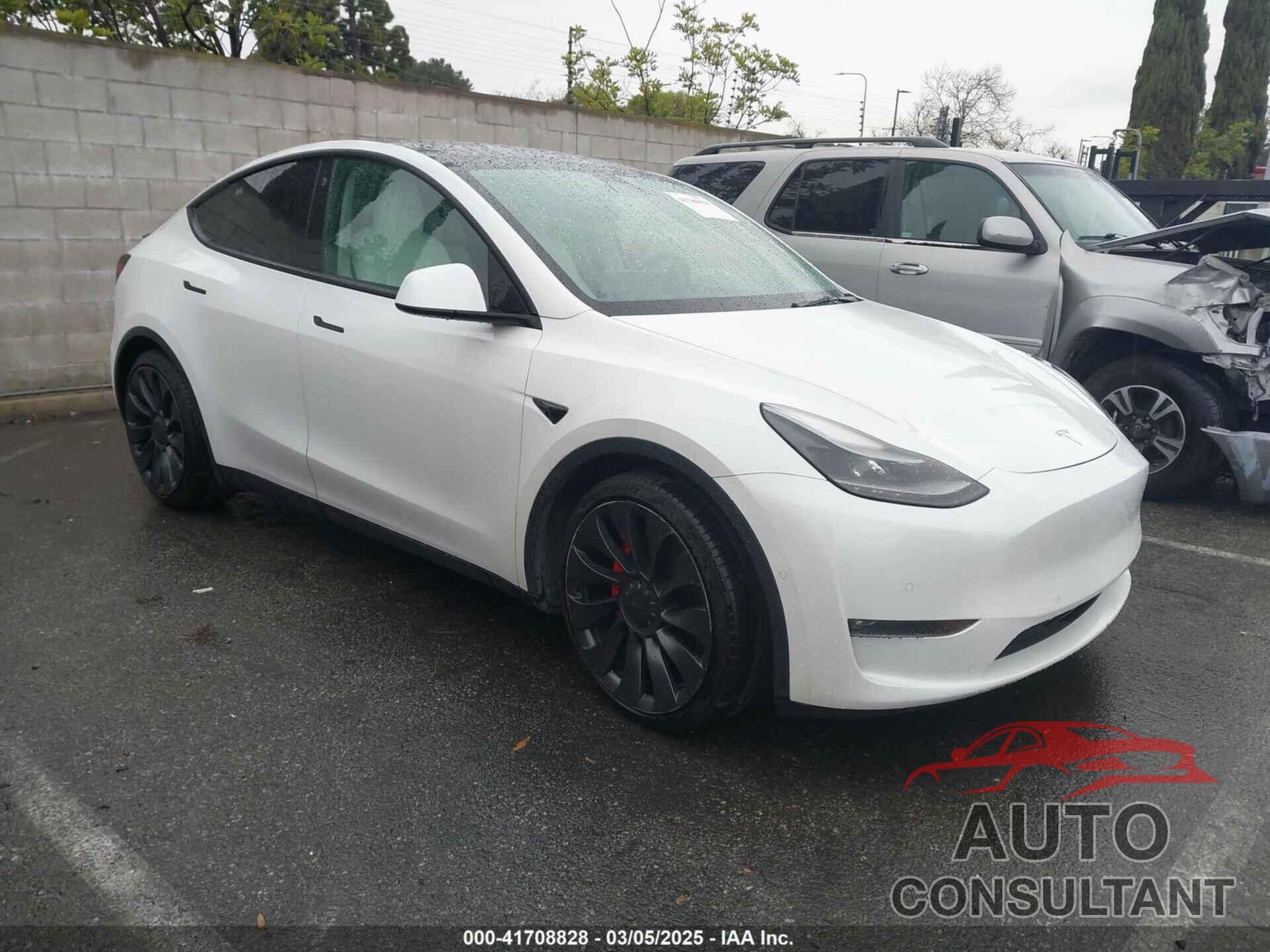 TESLA MODEL Y 2021 - 5YJYGDEF2MF230374