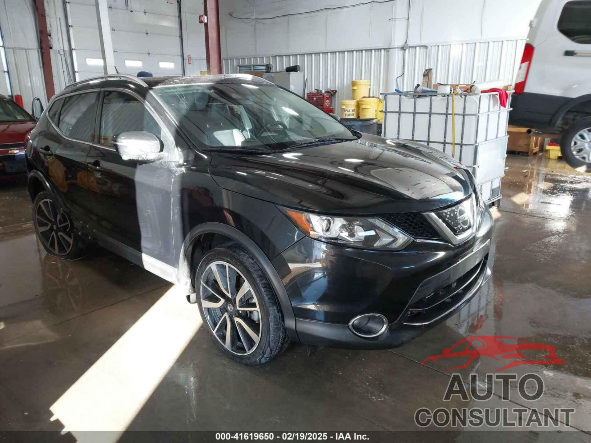 NISSAN ROGUE SPORT 2018 - JN1BJ1CR3JW282514