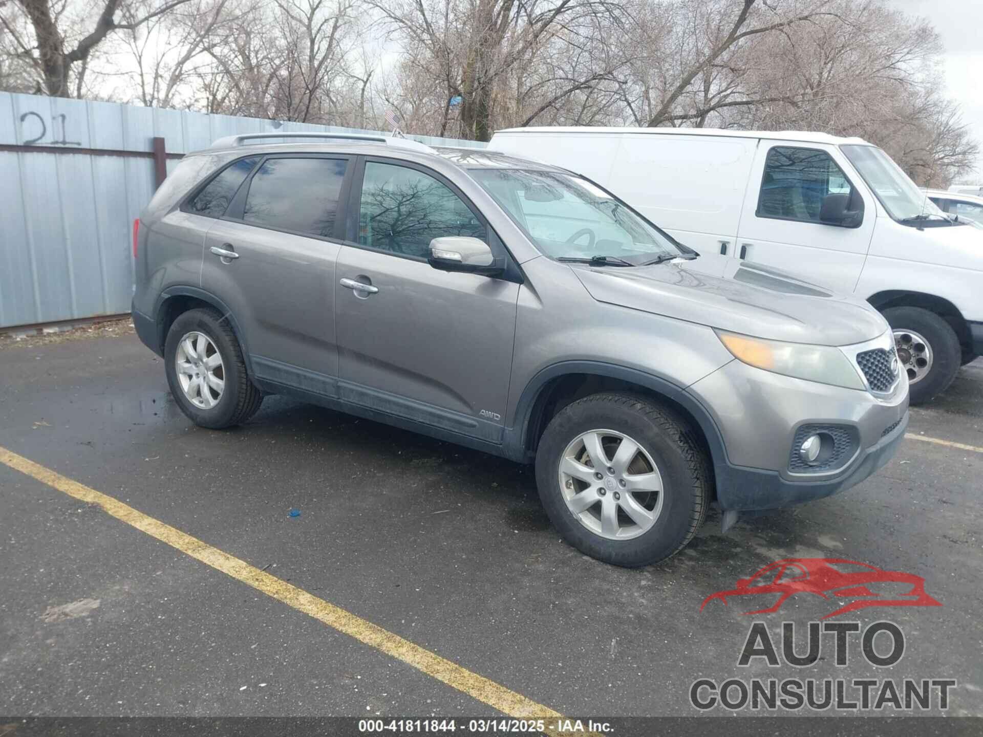 KIA SORENTO 2011 - 5XYKTDA15BG055068