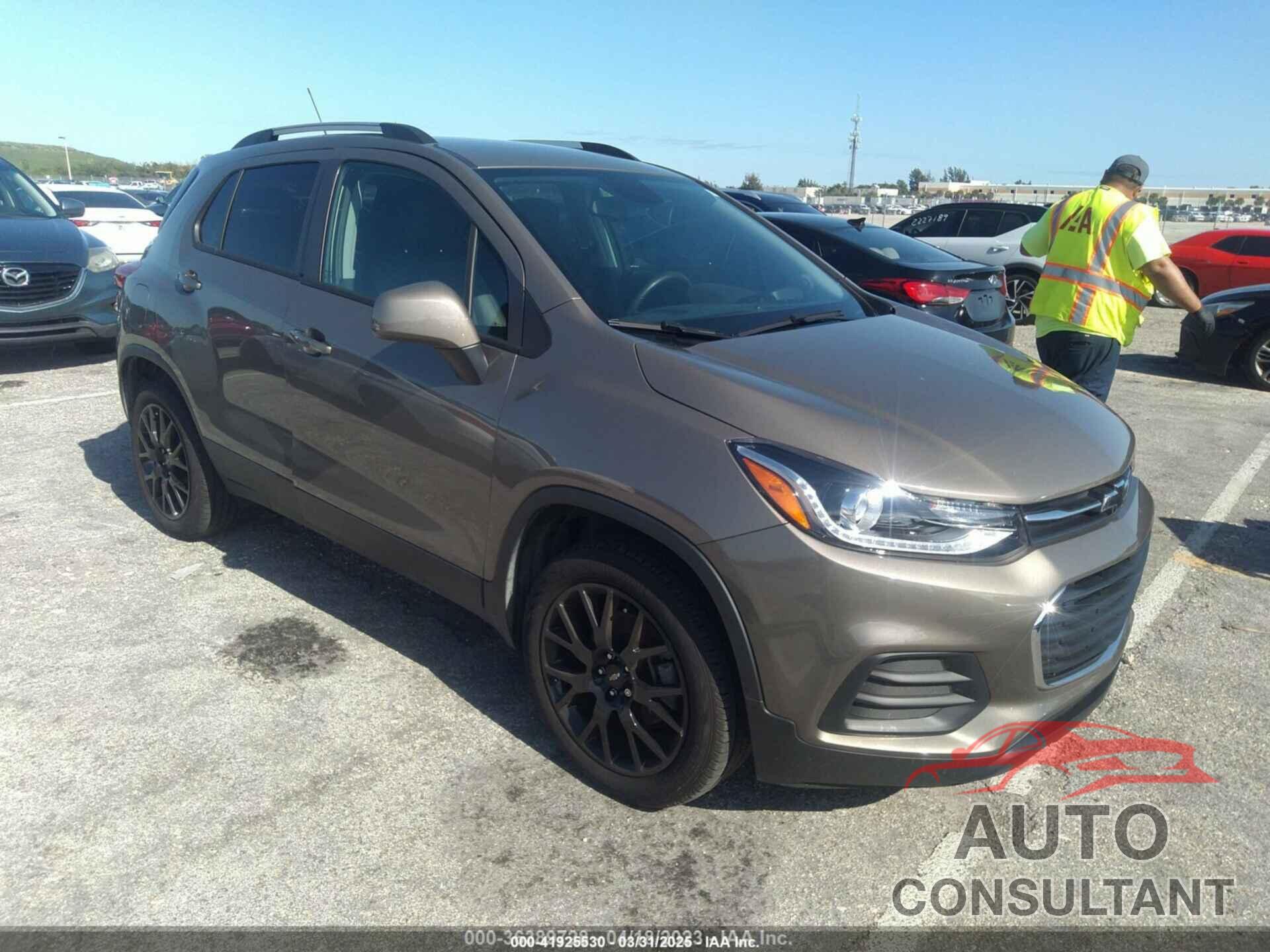 CHEVROLET TRAX 2022 - KL7CJPSM3NB542396