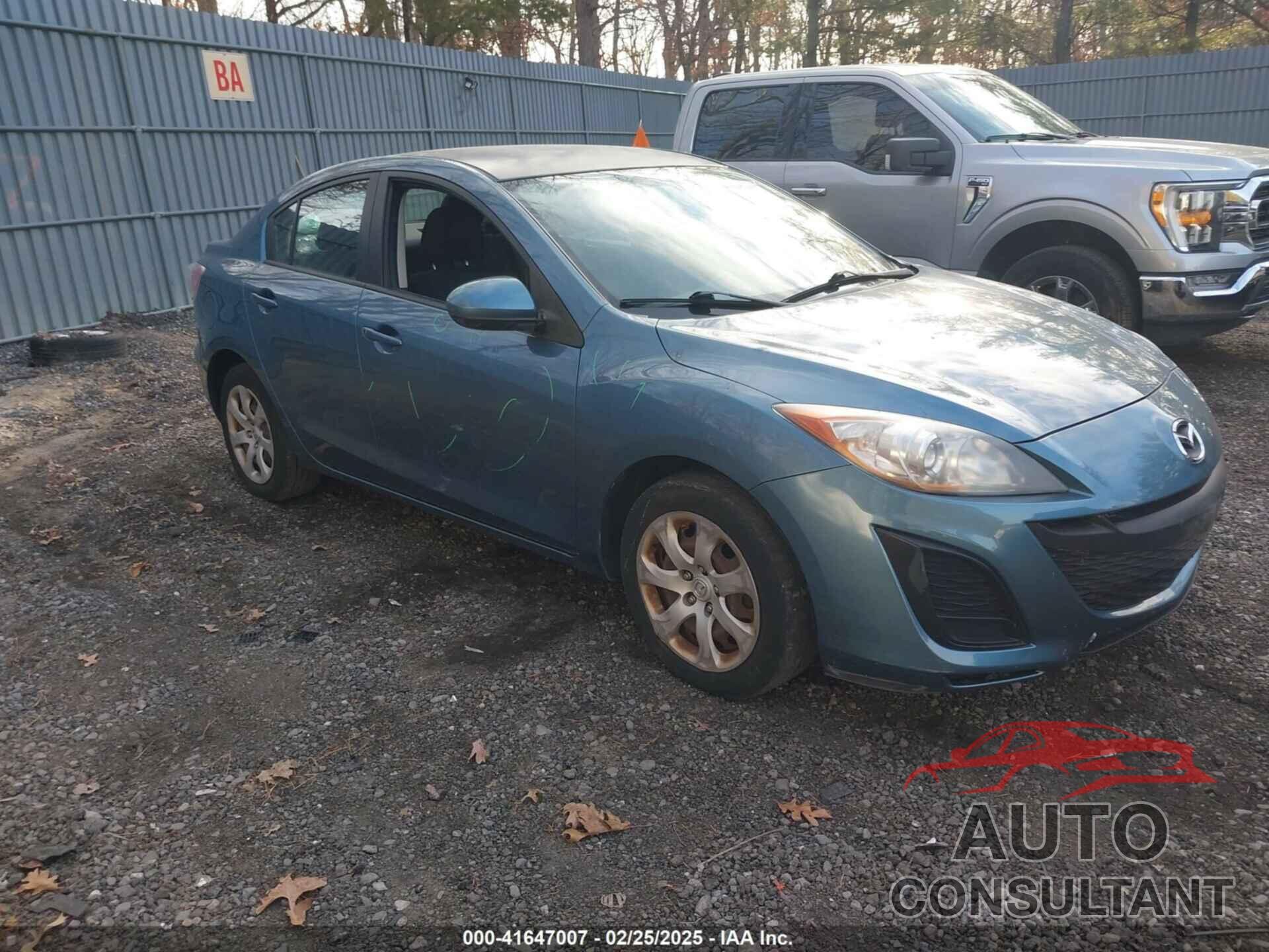 MAZDA MAZDA3 2011 - JM1BL1UG8B1403184