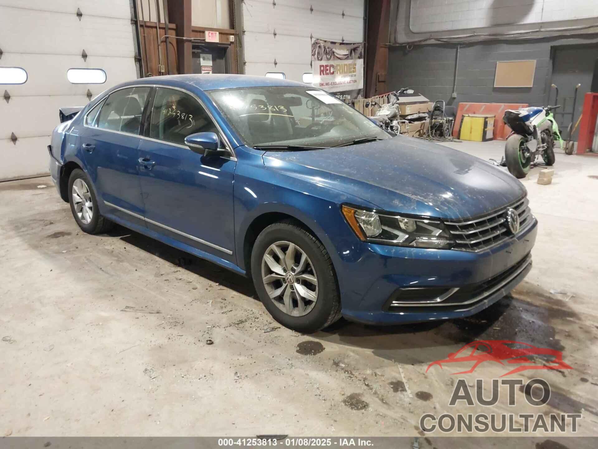 VOLKSWAGEN PASSAT 2017 - 1VWAT7A39HC072772