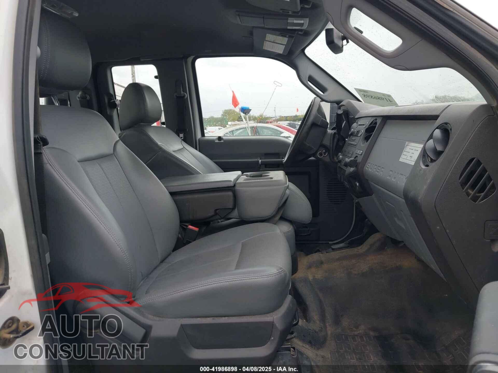 FORD F-250 2015 - 1FT7X2B60FEB13045