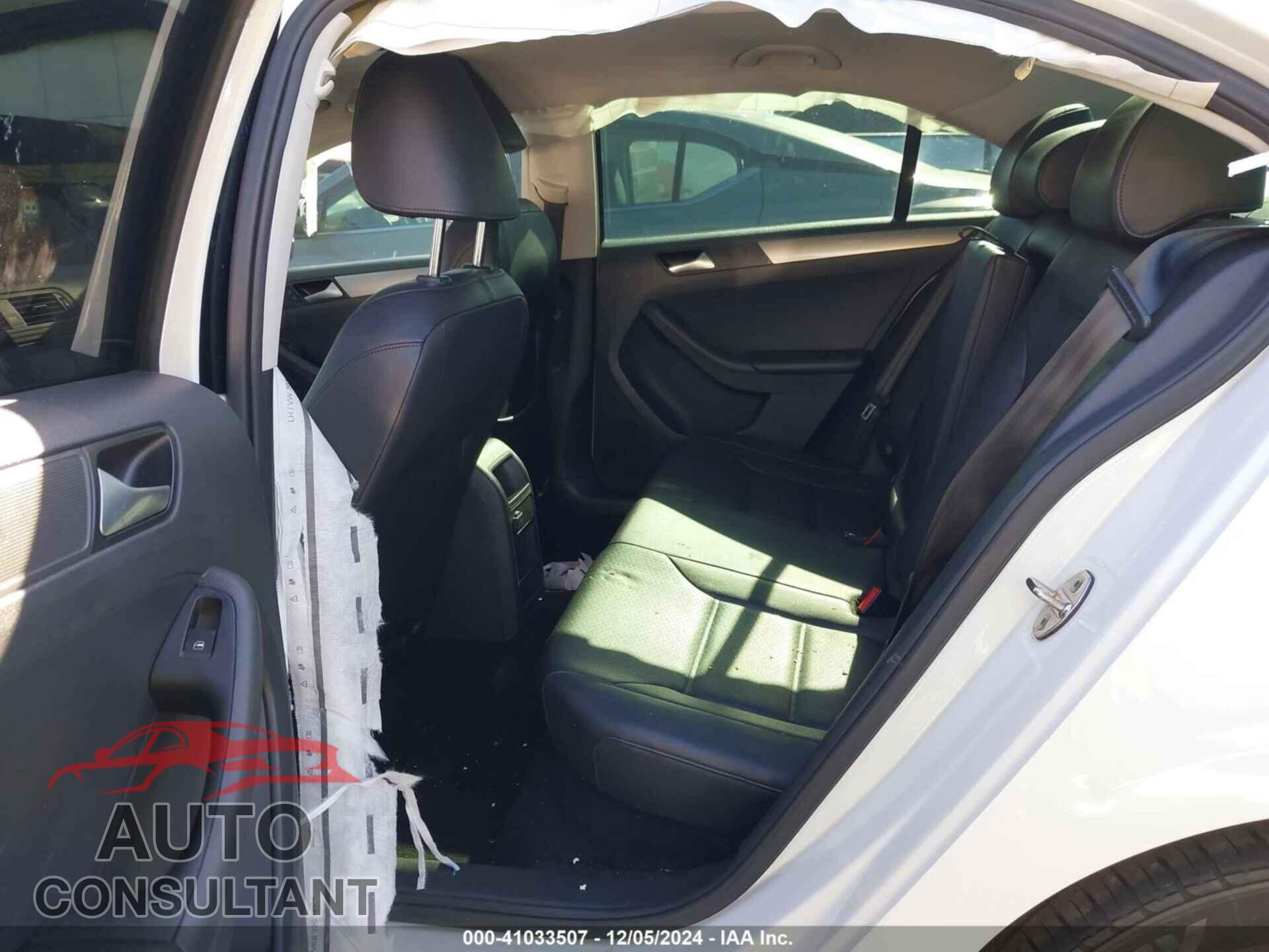 VOLKSWAGEN JETTA 2017 - 3VWDB7AJ6HM290228