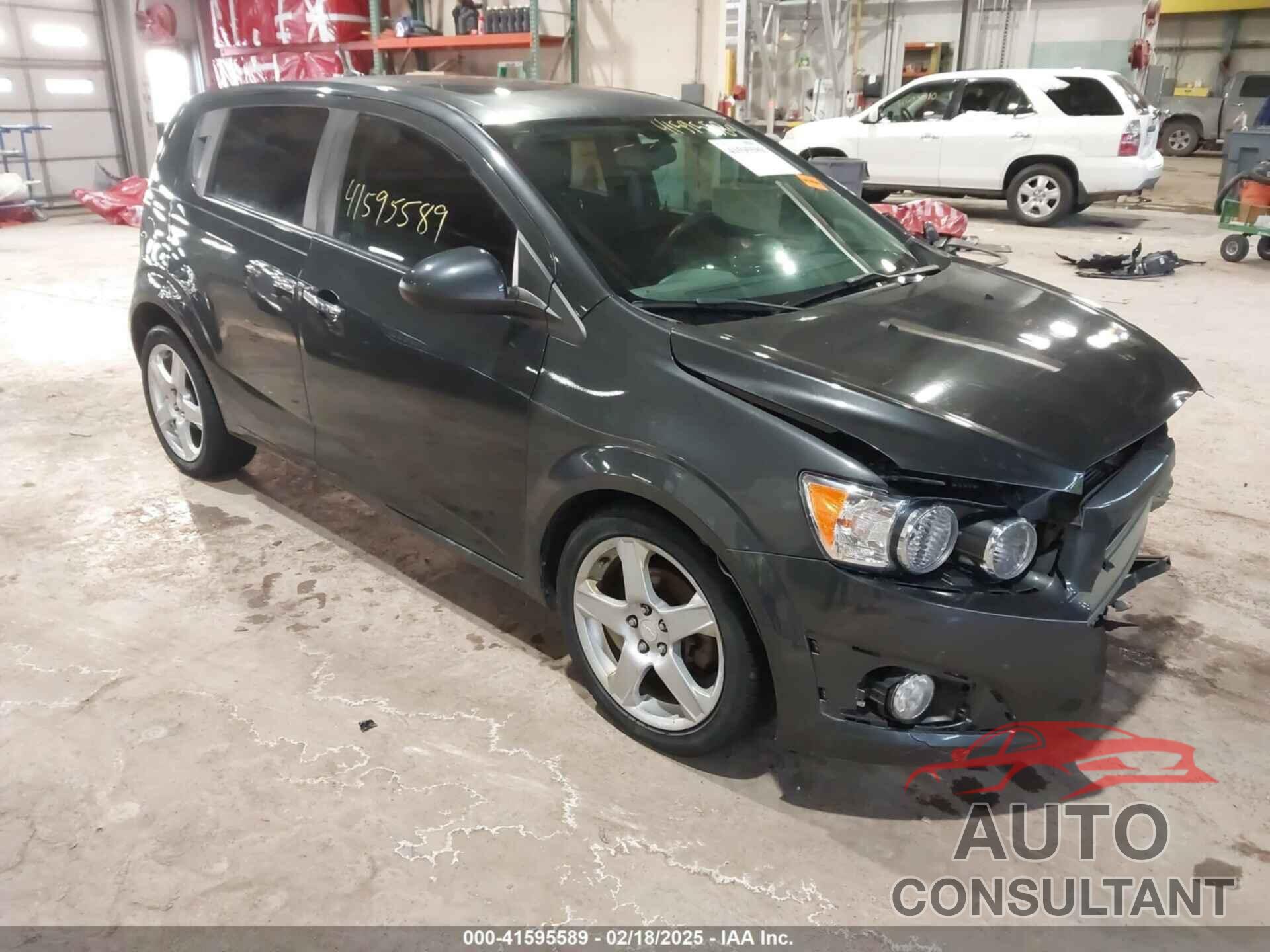 CHEVROLET SONIC 2014 - 1G1JE6SB7E4180142