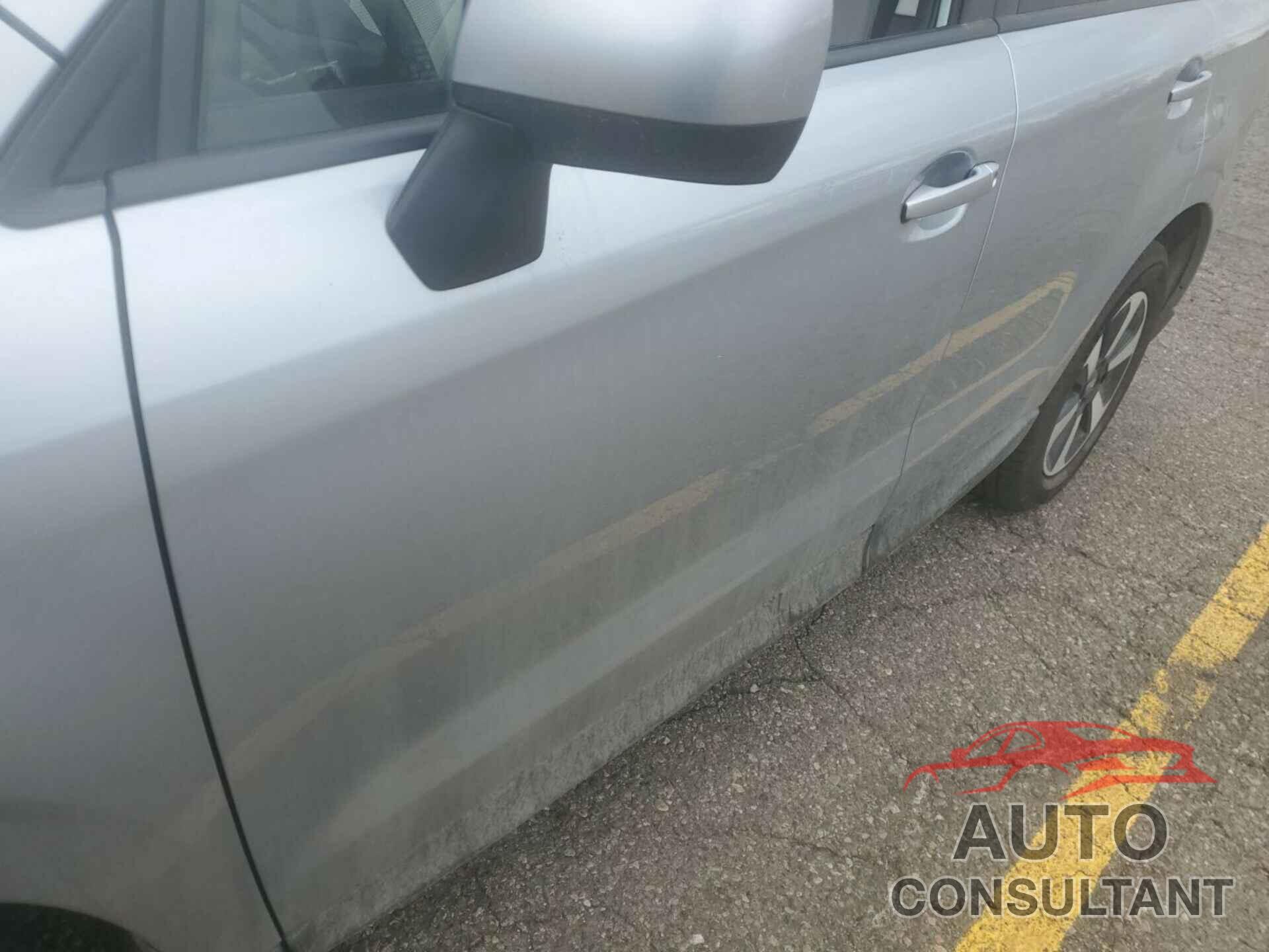 SUBARU FORESTER 2018 - JF2SJAGC5JH478415