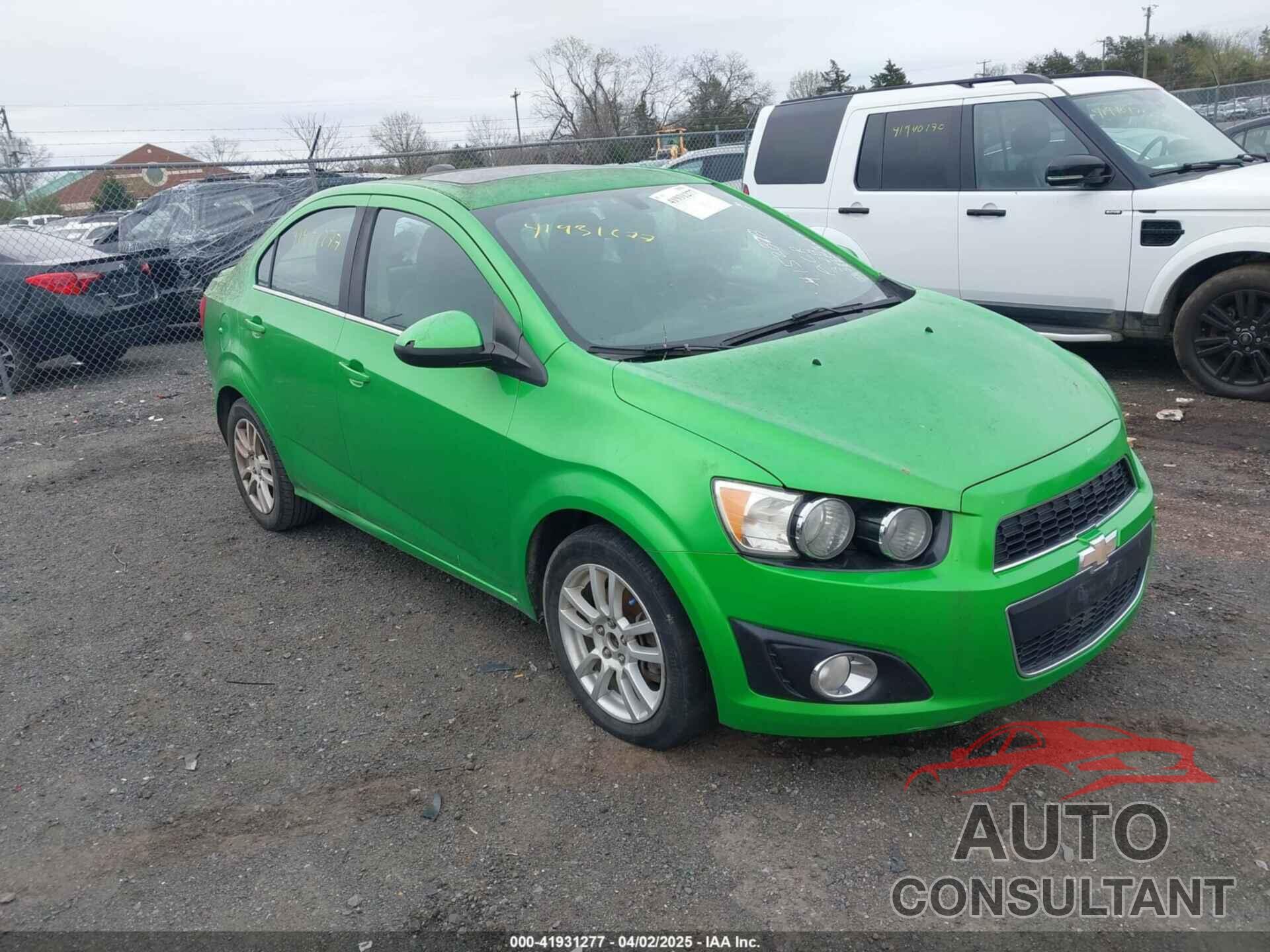 CHEVROLET SONIC 2015 - 1G1JC5SH7F4152878