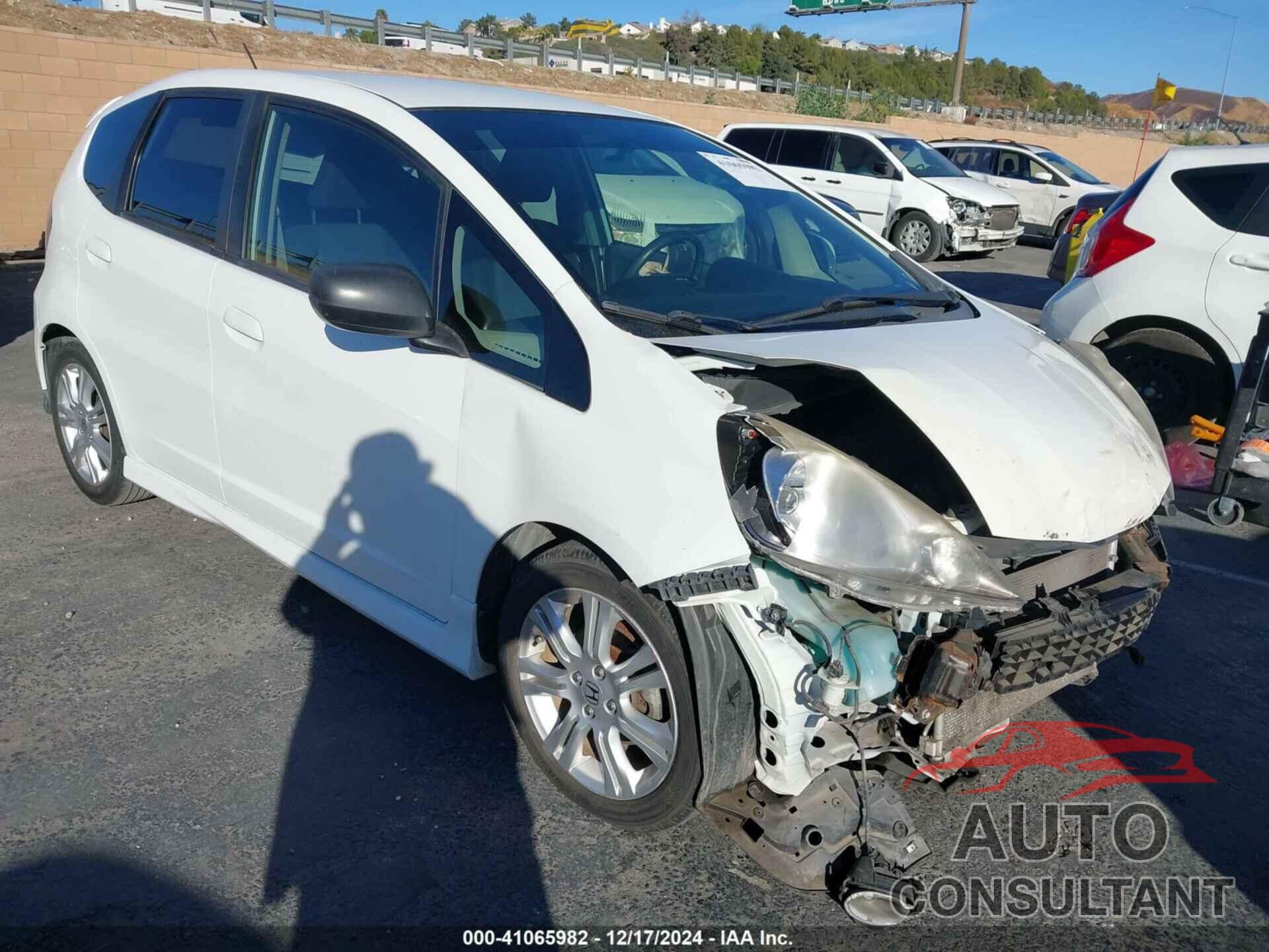 HONDA FIT 2011 - JHMGE8H51BC017209