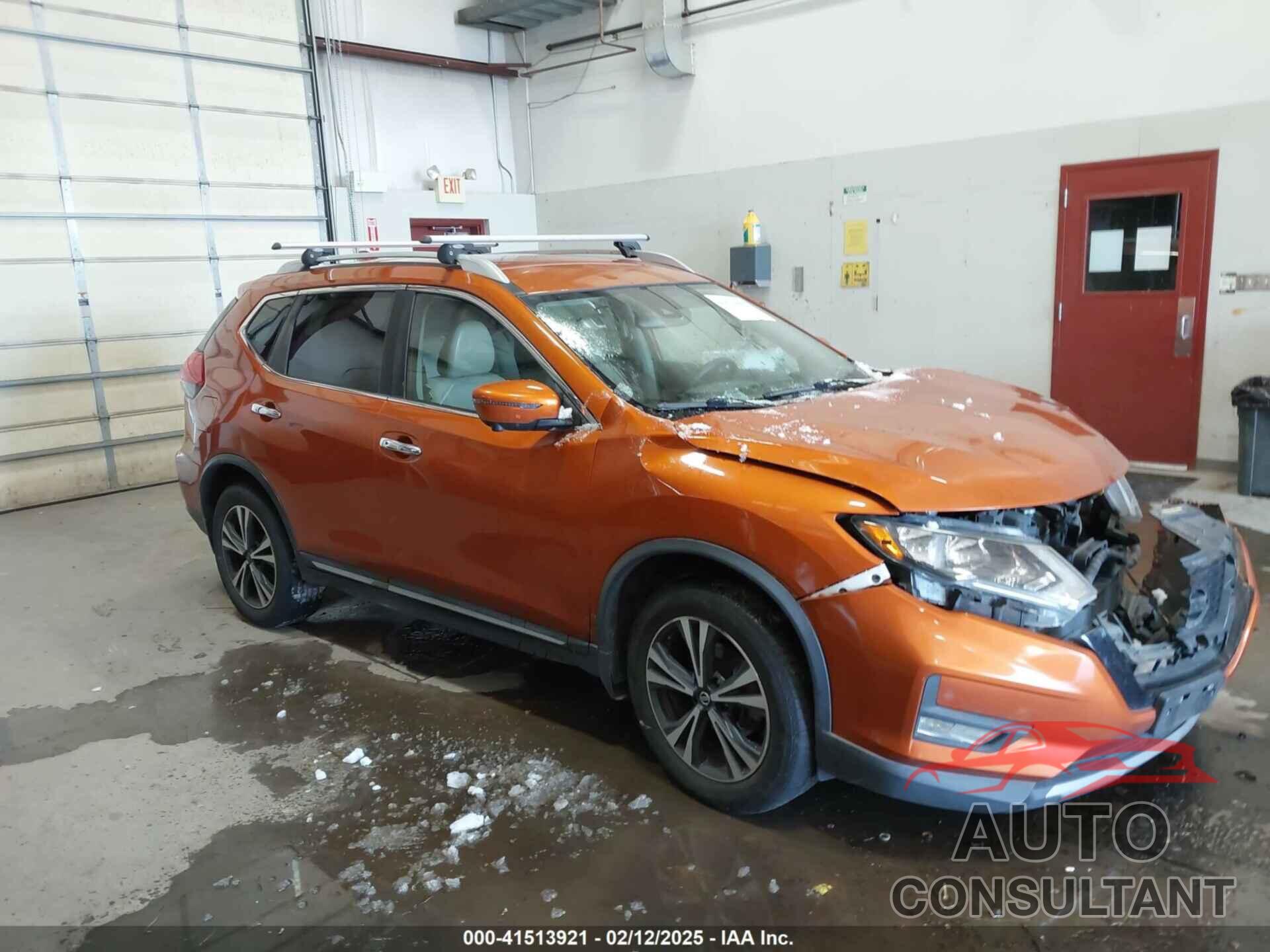 NISSAN ROGUE 2017 - 5N1AT2MV8HC769879