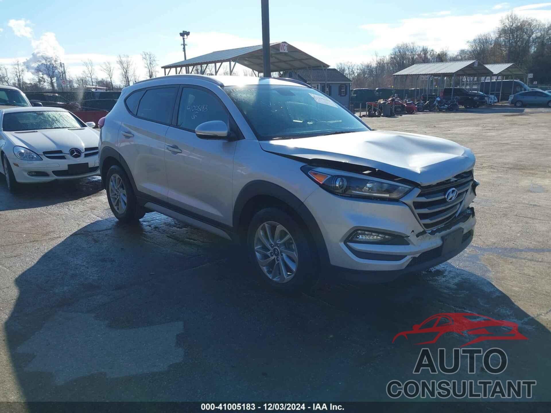 HYUNDAI TUCSON 2017 - KM8J3CA49HU500642