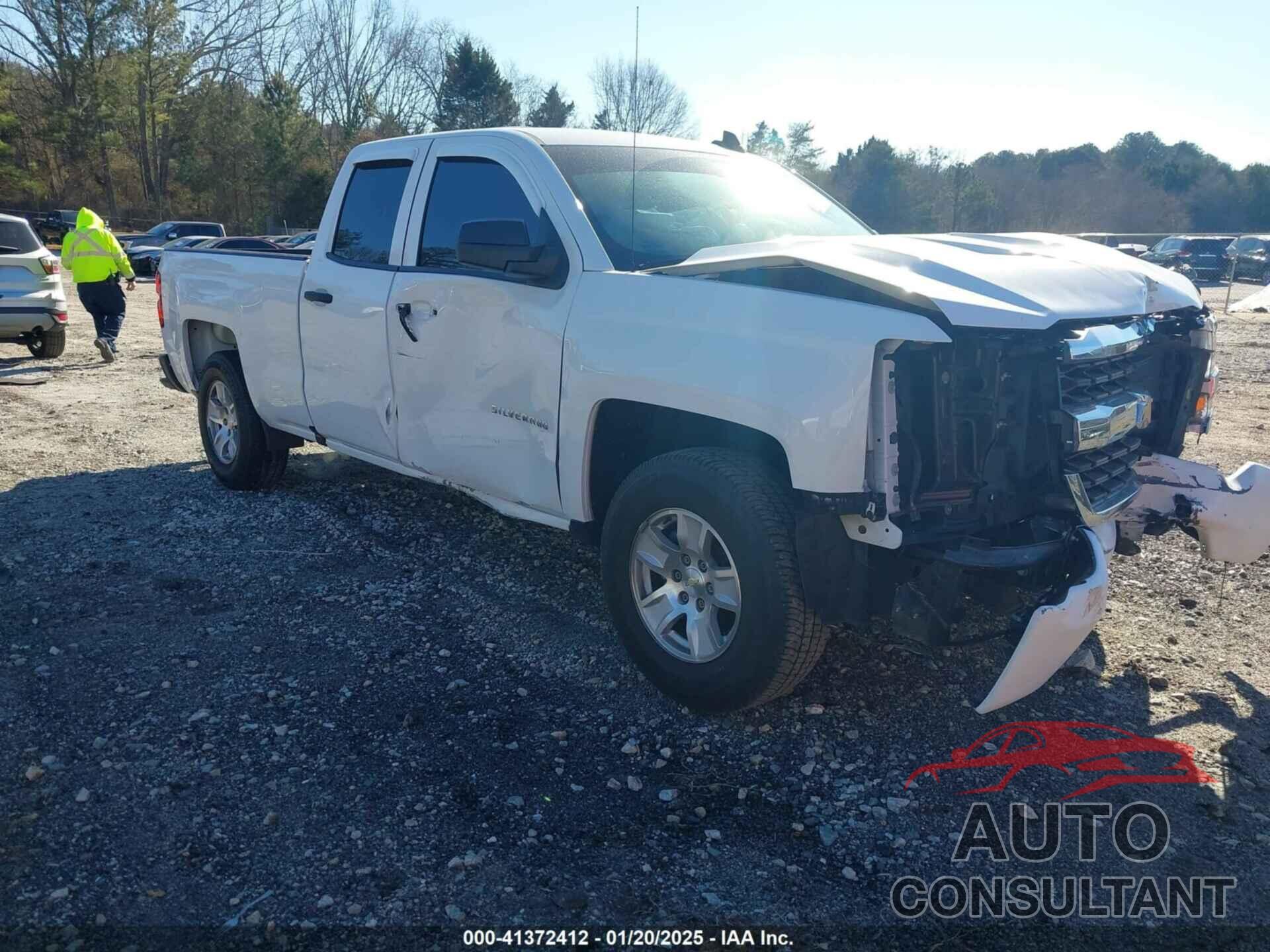 CHEVROLET SILVERADO 1500 LD 2019 - 2GCRCNEC6K1156808