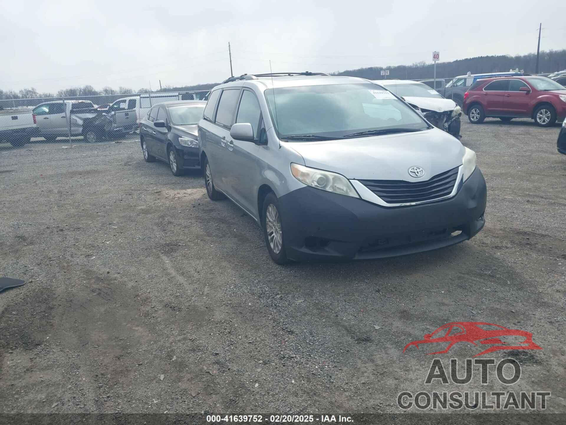 TOYOTA SIENNA 2012 - 5TDYK3DC1CS261626