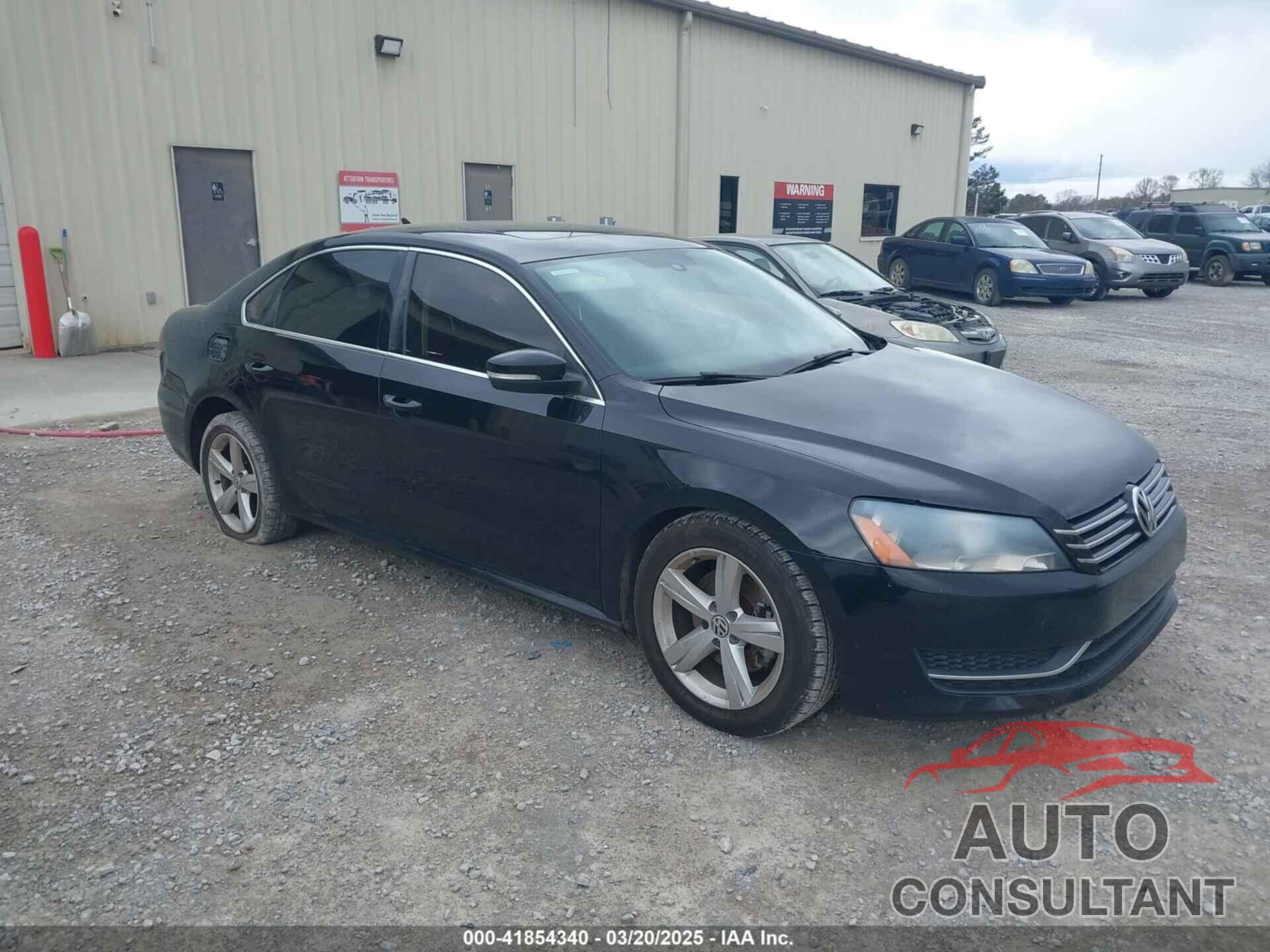 VOLKSWAGEN PASSAT 2013 - 1VWBH7A31DC113637