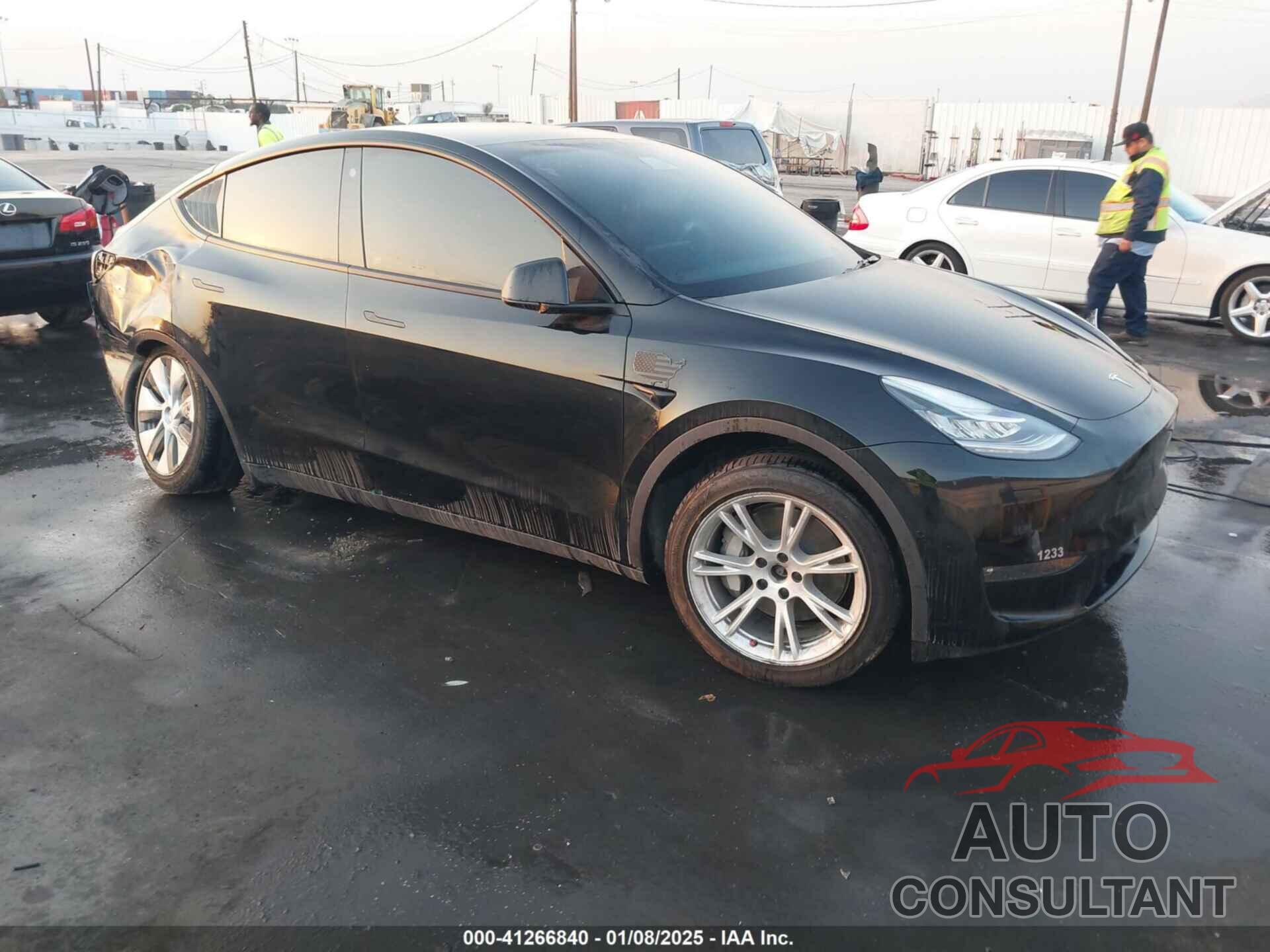 TESLA MODEL Y 2022 - 7SAYGAEE5NF495610