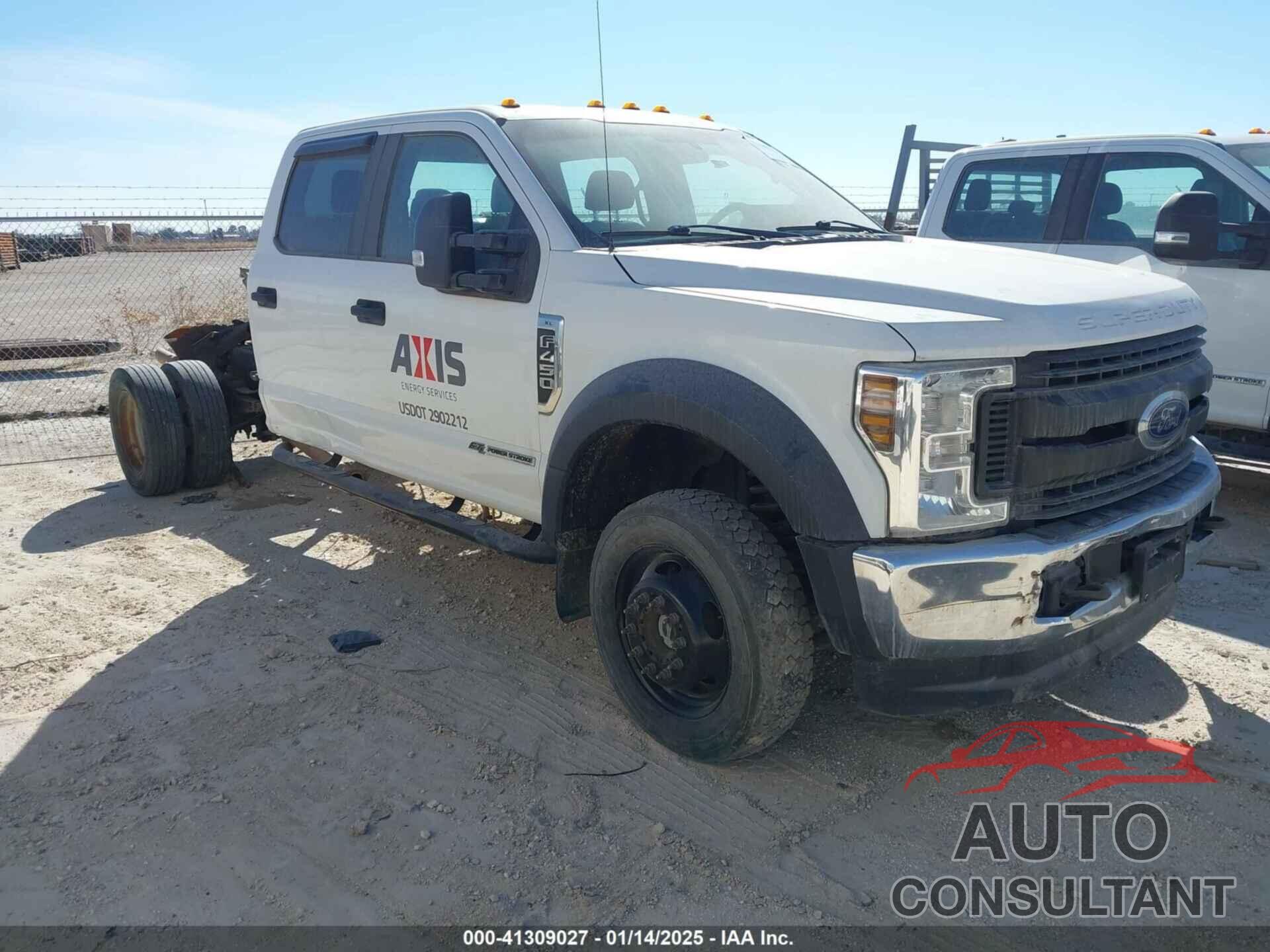 FORD F-450 CHASSIS 2019 - 1FD0W4HT7KEC47215