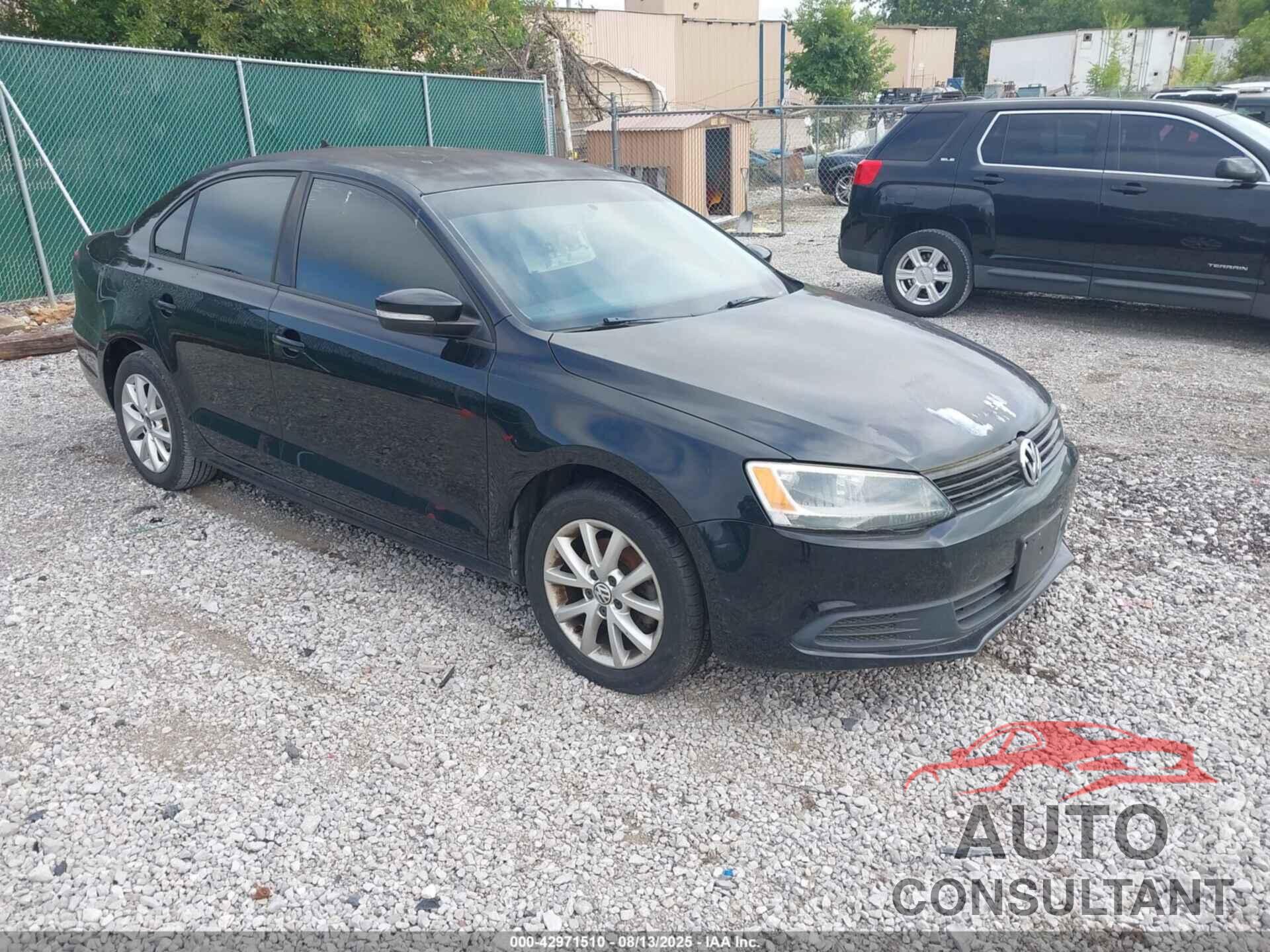VOLKSWAGEN JETTA 2011 - 3VWDX7AJ9BM083079