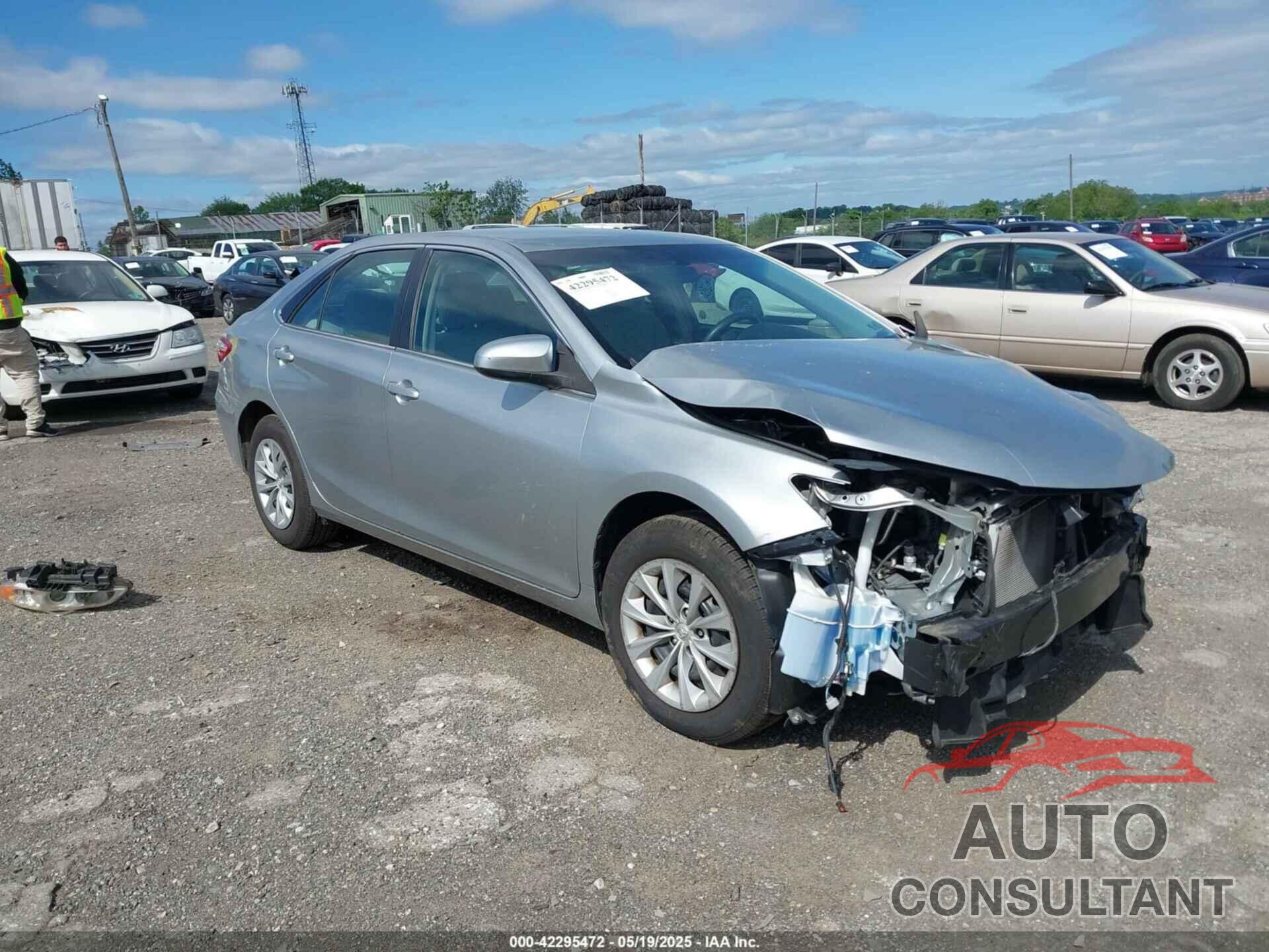 TOYOTA CAMRY 2016 - 4T4BF1FK3GR583836