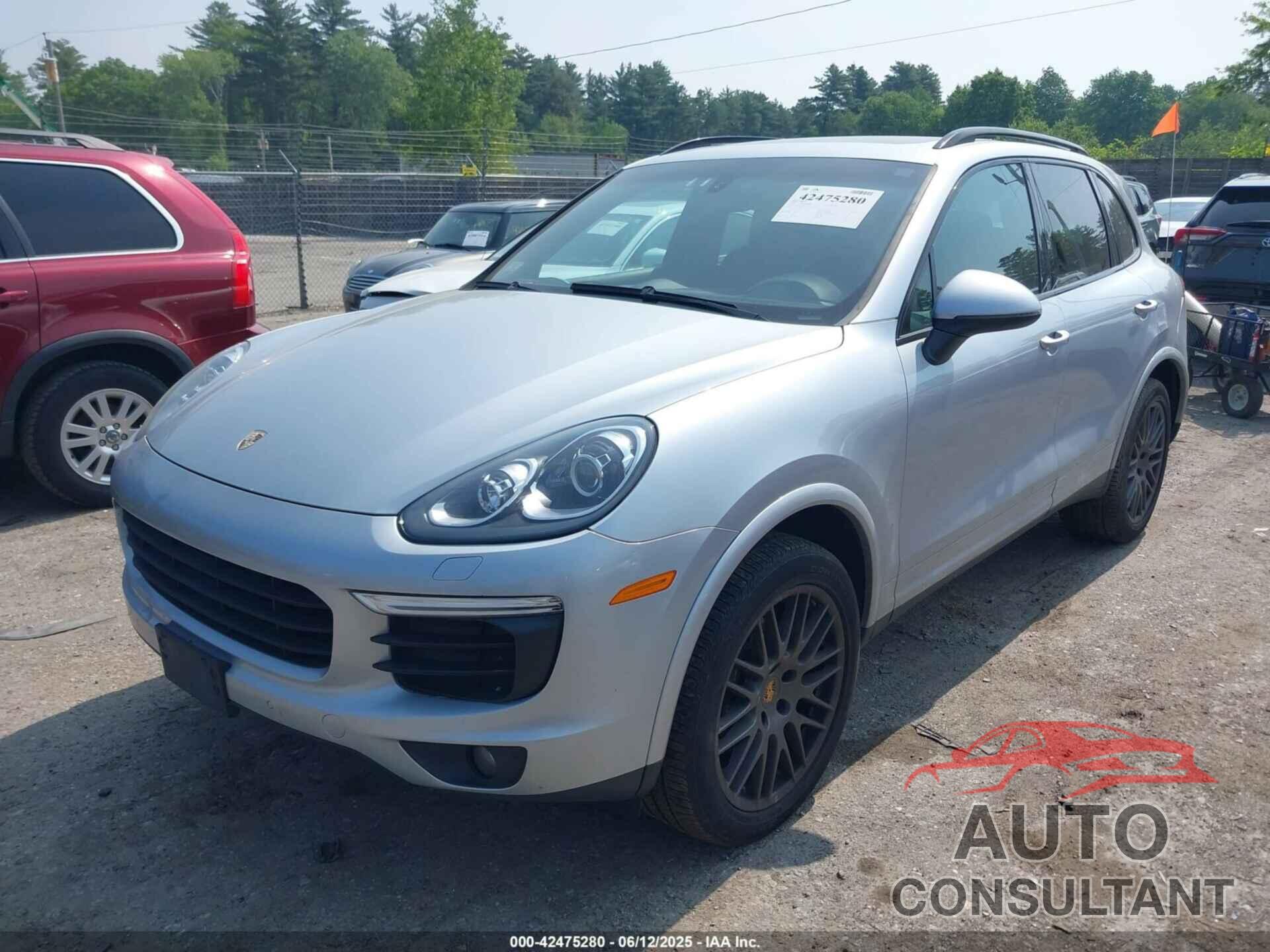 PORSCHE CAYENNE 2018 - WP1AA2A24JKA07227