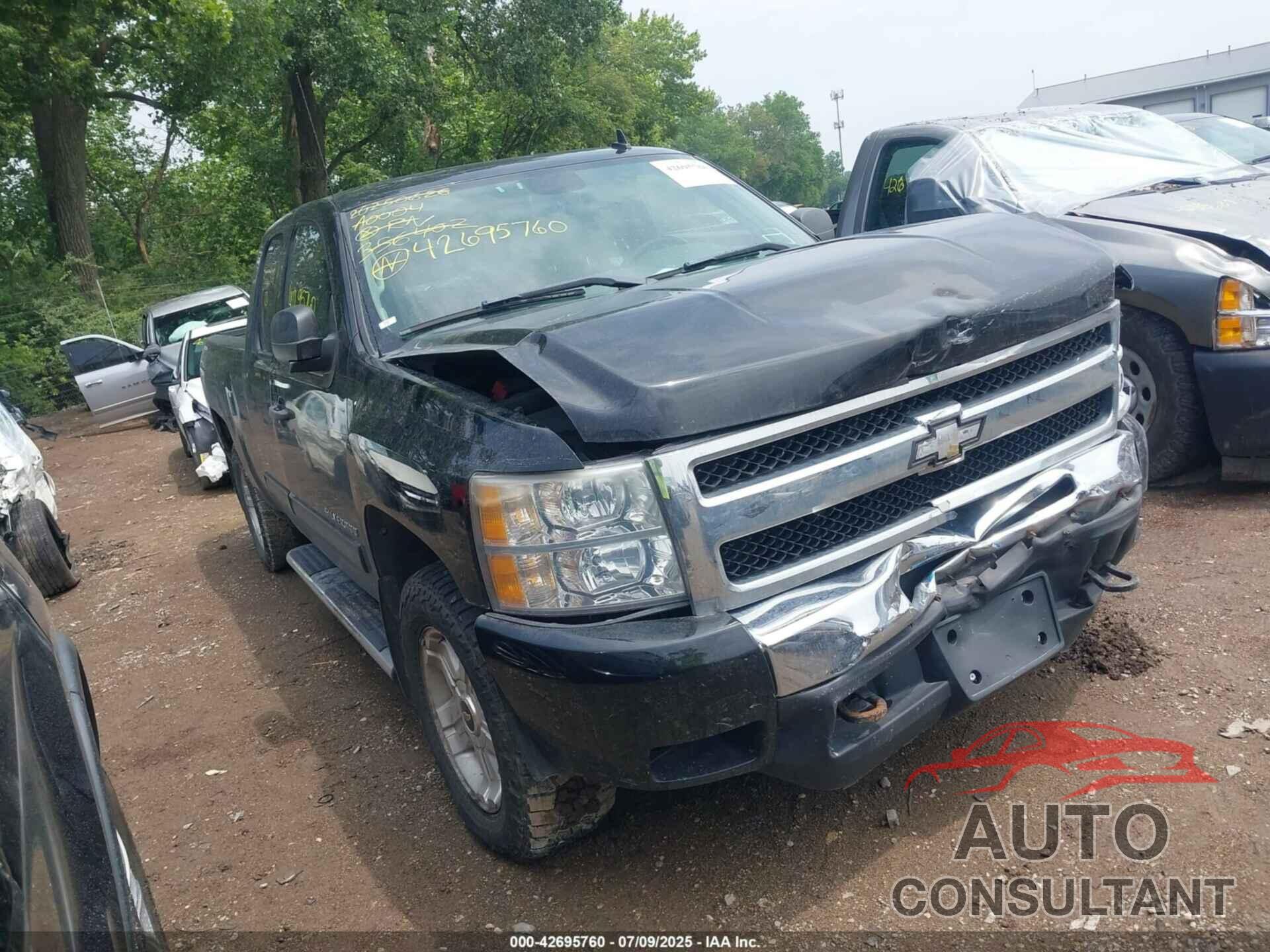 CHEVROLET SILVERADO 1500 2011 - 1GCRKSE32BZ356402